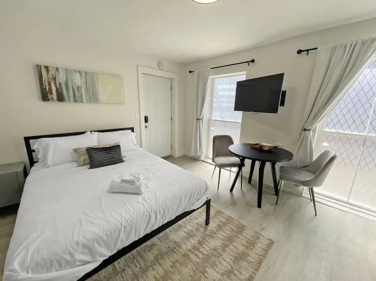 Cute Microapartment Walkable to Everything 7