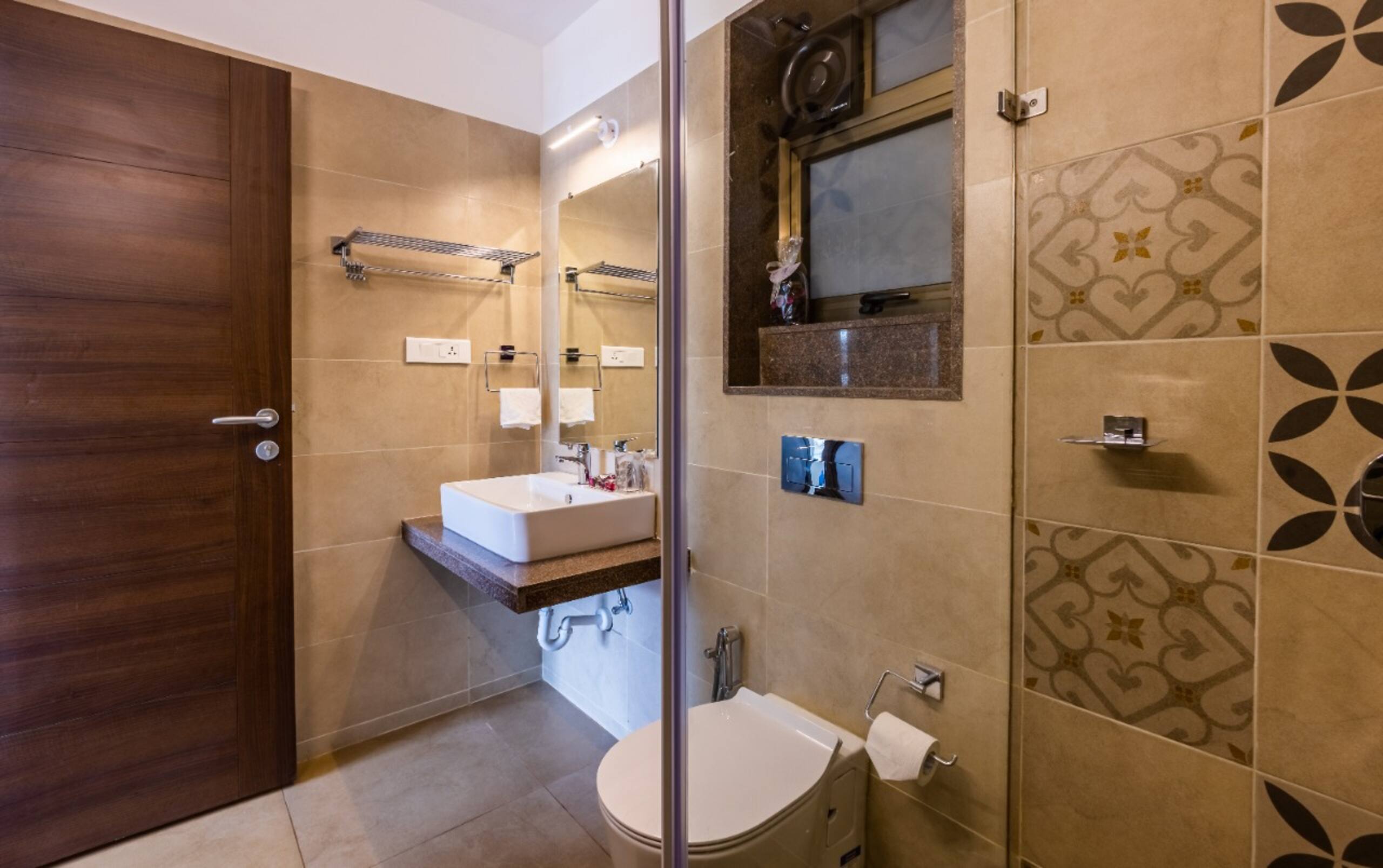 01-2bhk-2Pool, EV charging Parking Gym, Beach Goa 15