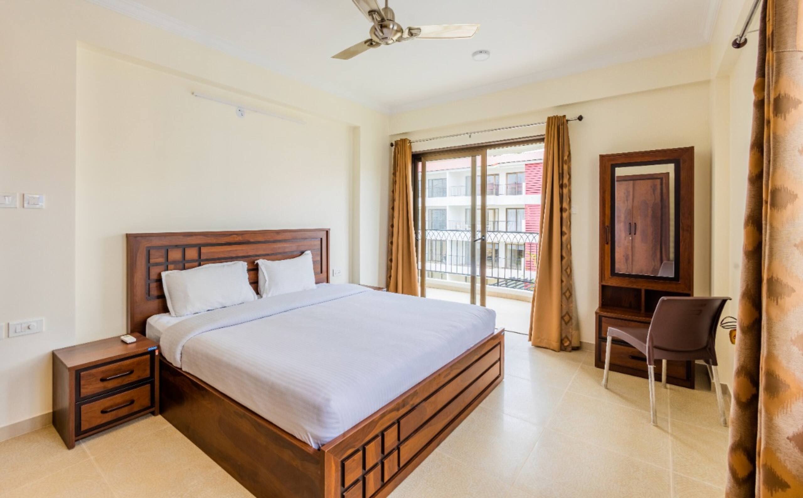 01-2bhk-2Pool, EV charging Parking Gym, Beach Goa 11