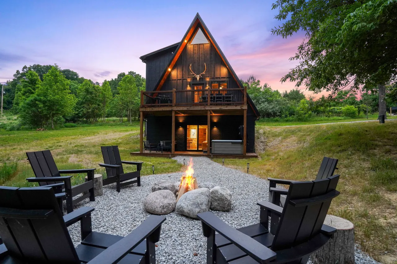 The Everwoods A-Frame: Mountain-Modern Cabin in the Hocking Hills! — photo 2