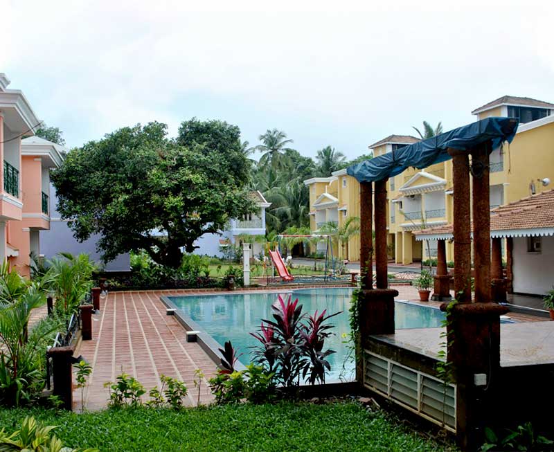 Costa Del Sol: 2BHK Escape with Pool & WiFi. 10