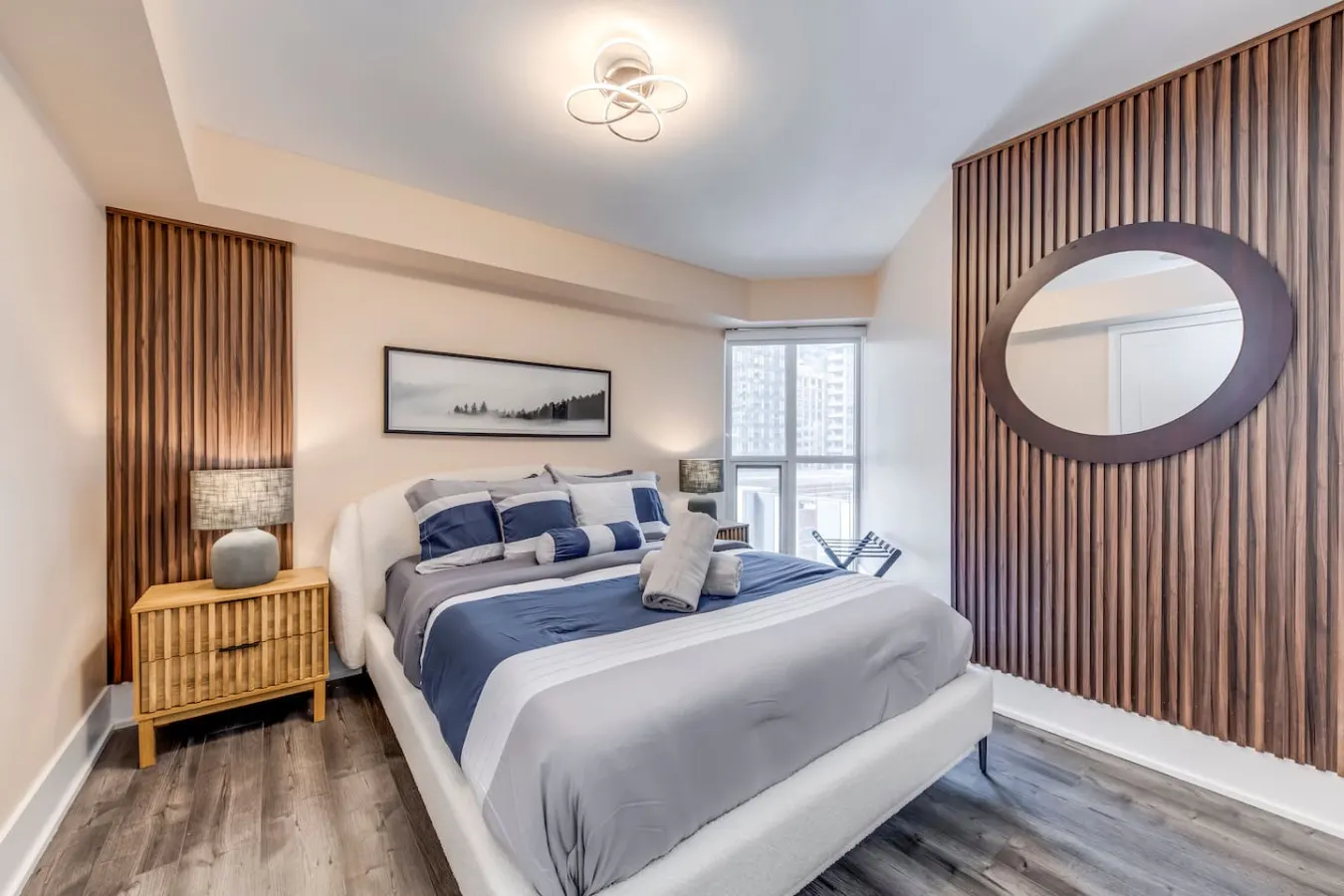 Designer 1BR Suite Sleeps 4 Prime Location 17
