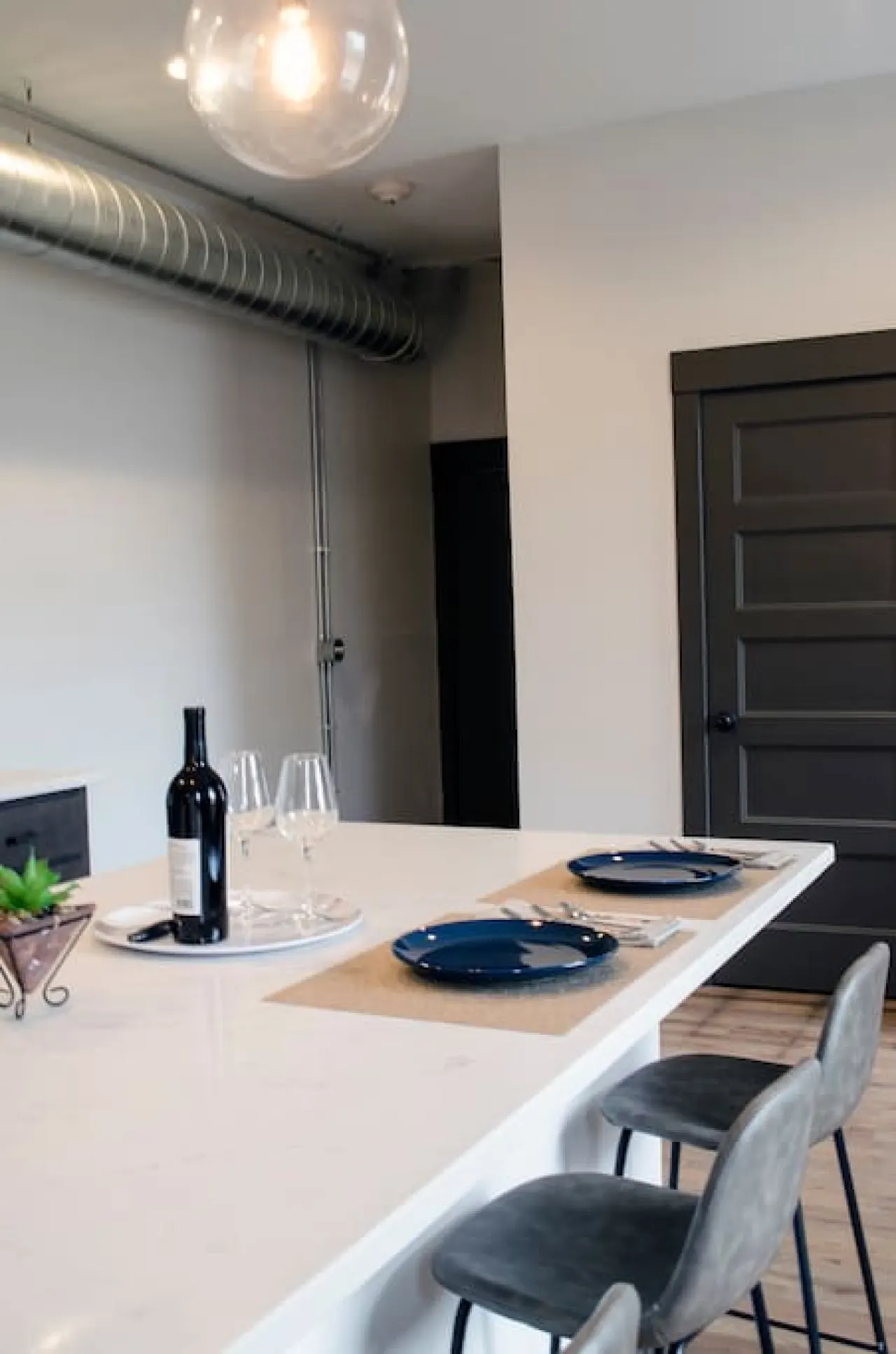 Stunning Condo Near Washington Park - Free Parking 10