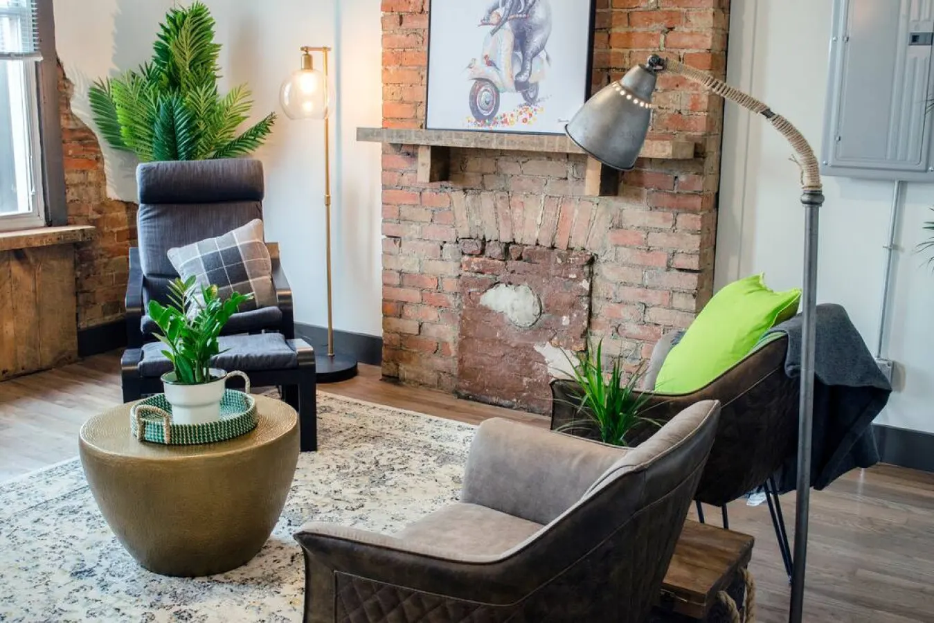 Stunning Condo Near Washington Park - Free Parking 15