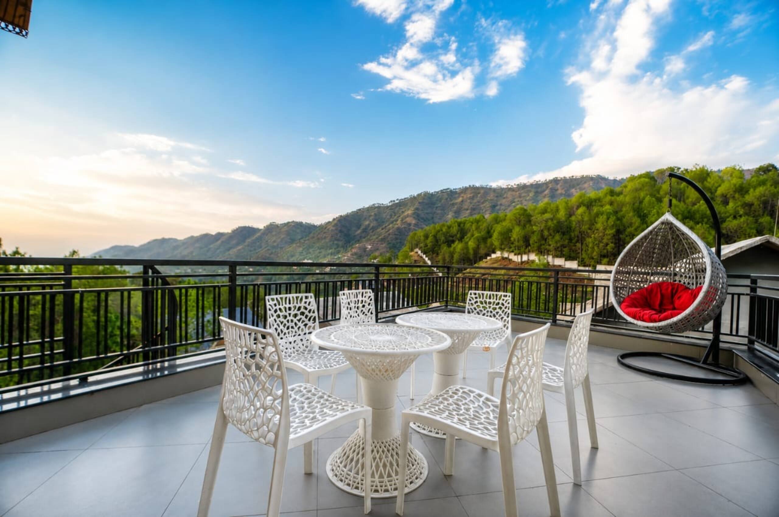 Minara Meadows | Luxury 5-BHK Villa in Kasauli 2