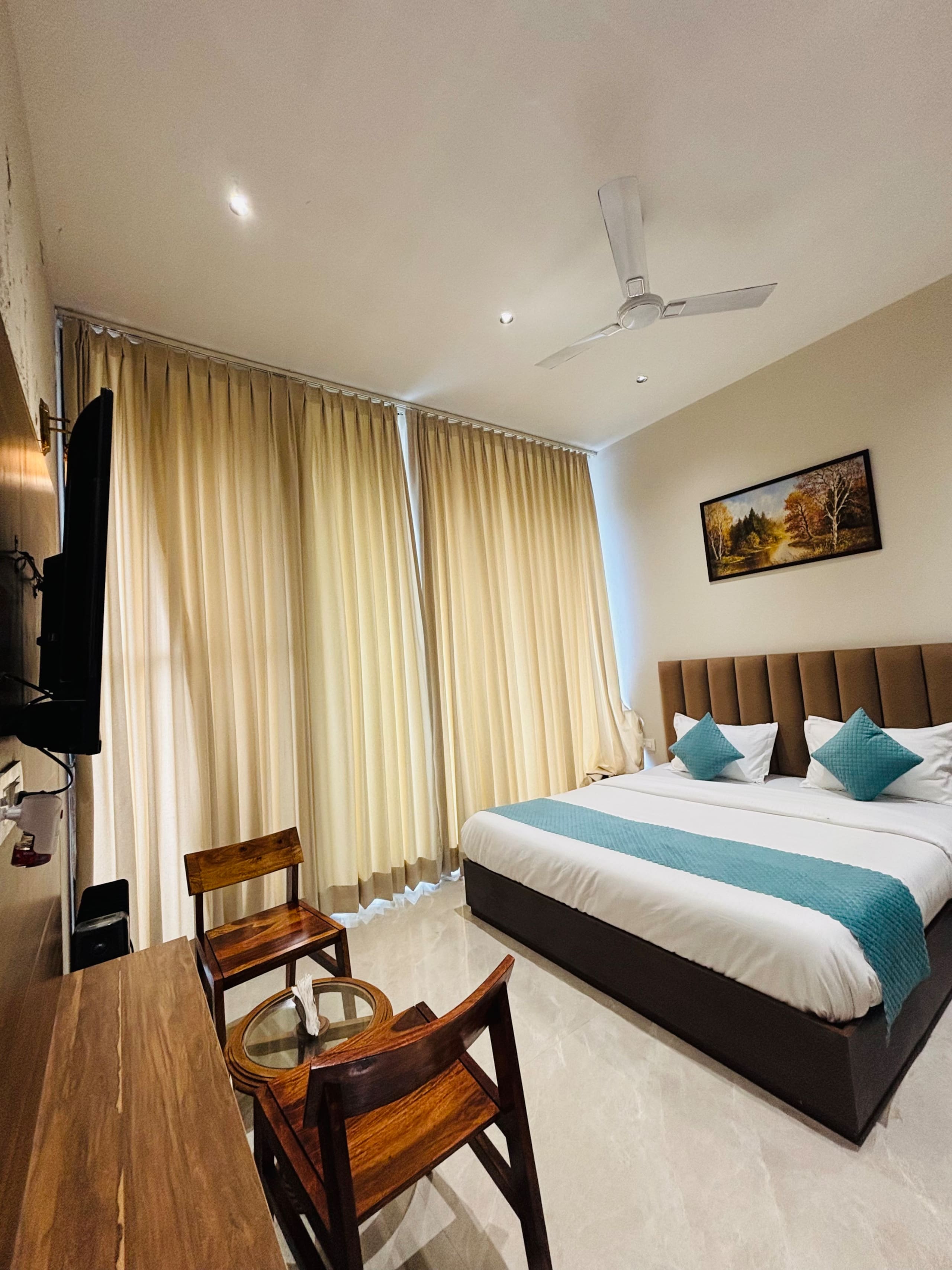 Minara Meadows | Luxury 5-BHK Villa in Kasauli 19