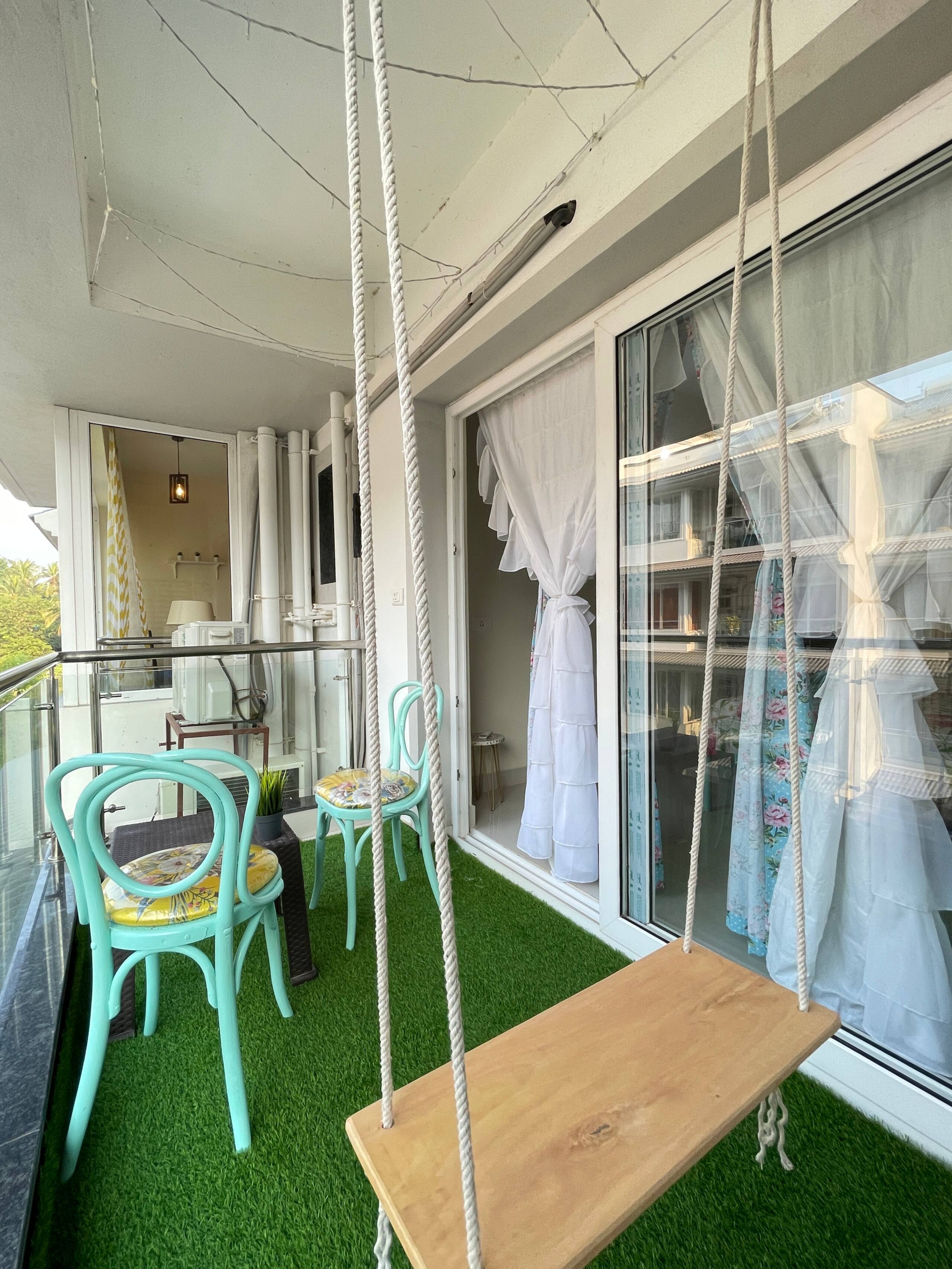 Designer 1BHK Apt|5min beachwalk|Hispeed wifi|pool 14