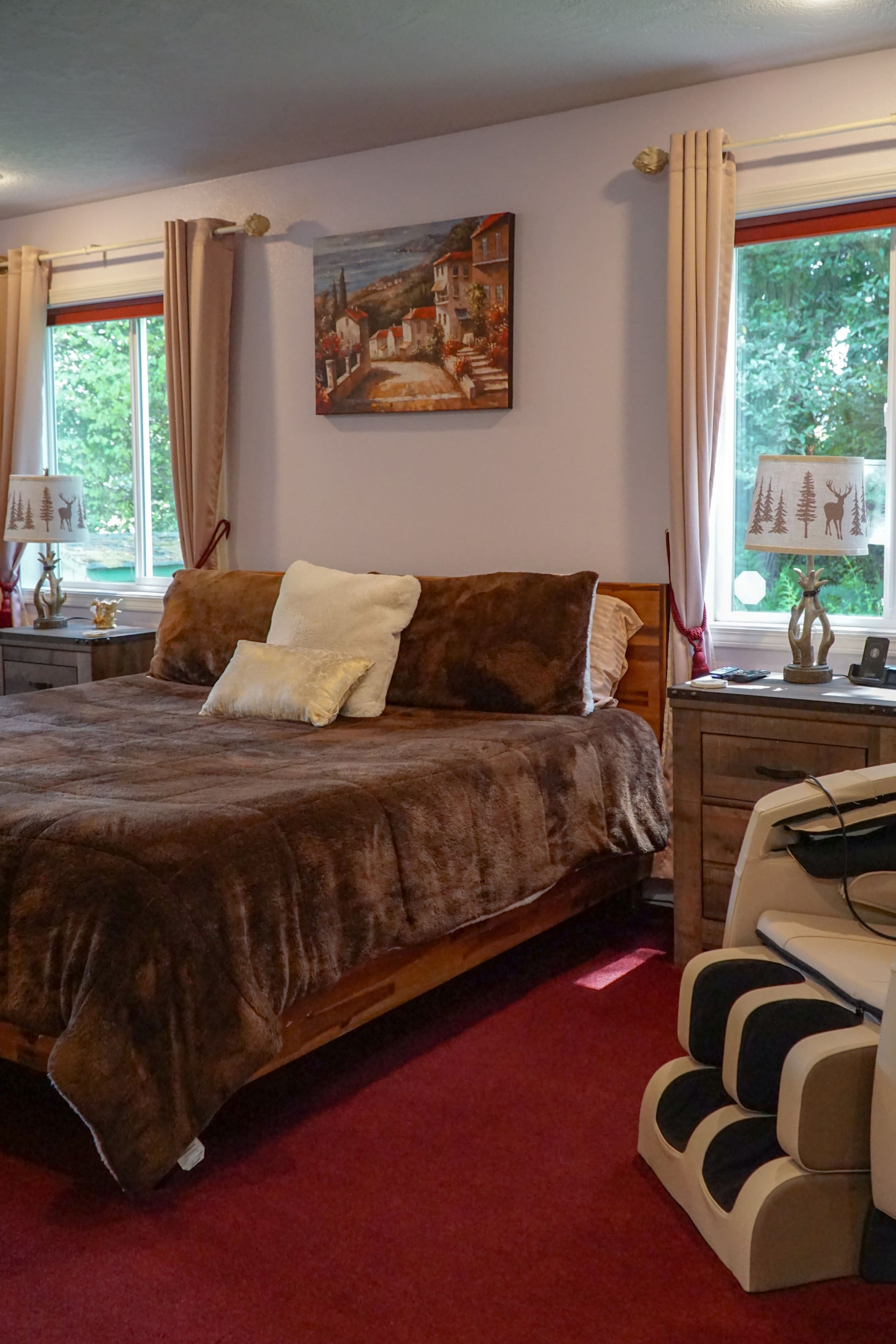 Emerald River Retreat- River-Front, Spa & Fire pit 24