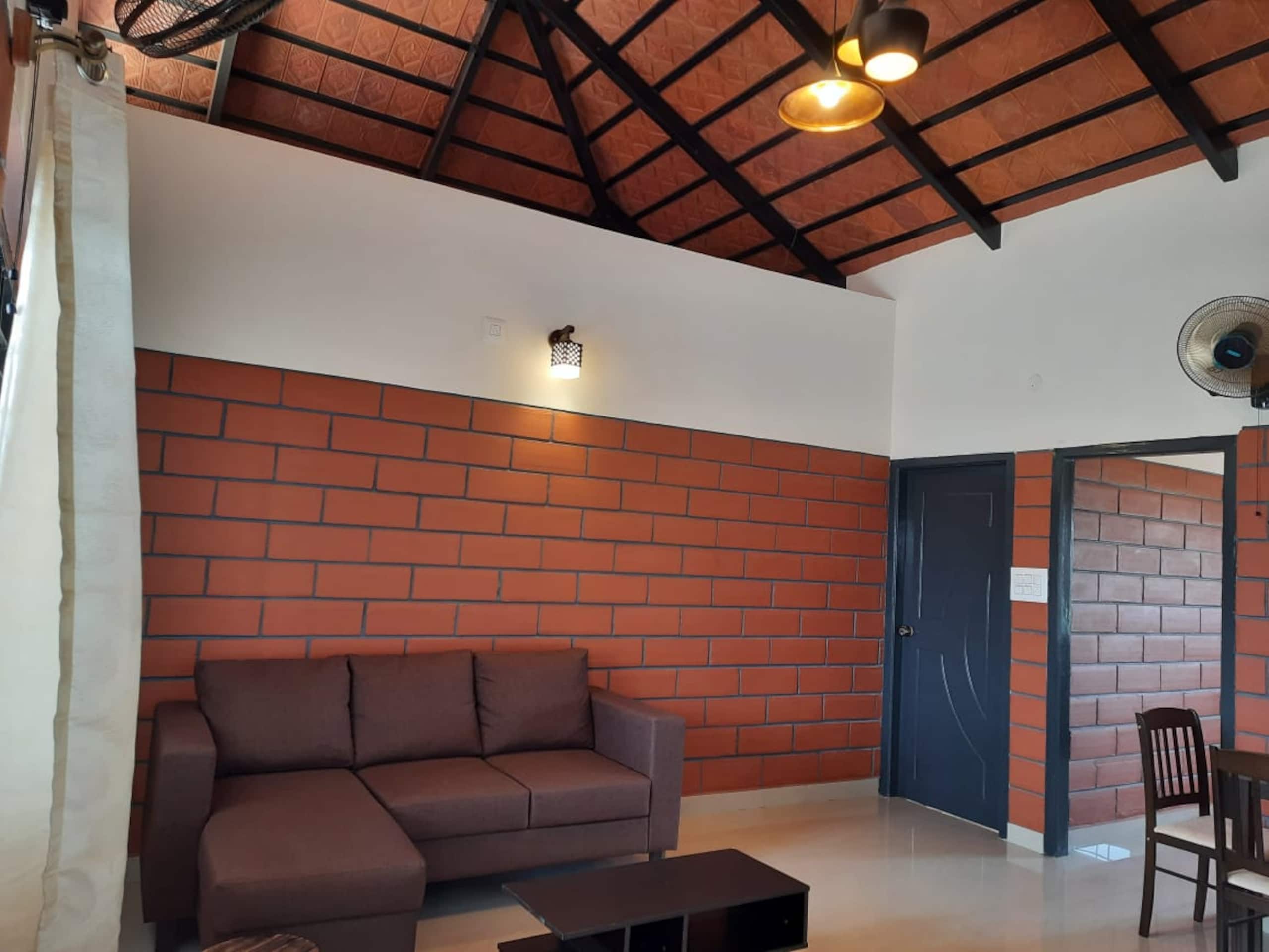 Siri Penthouse-Stunning 2 bhk with a huge terrace!