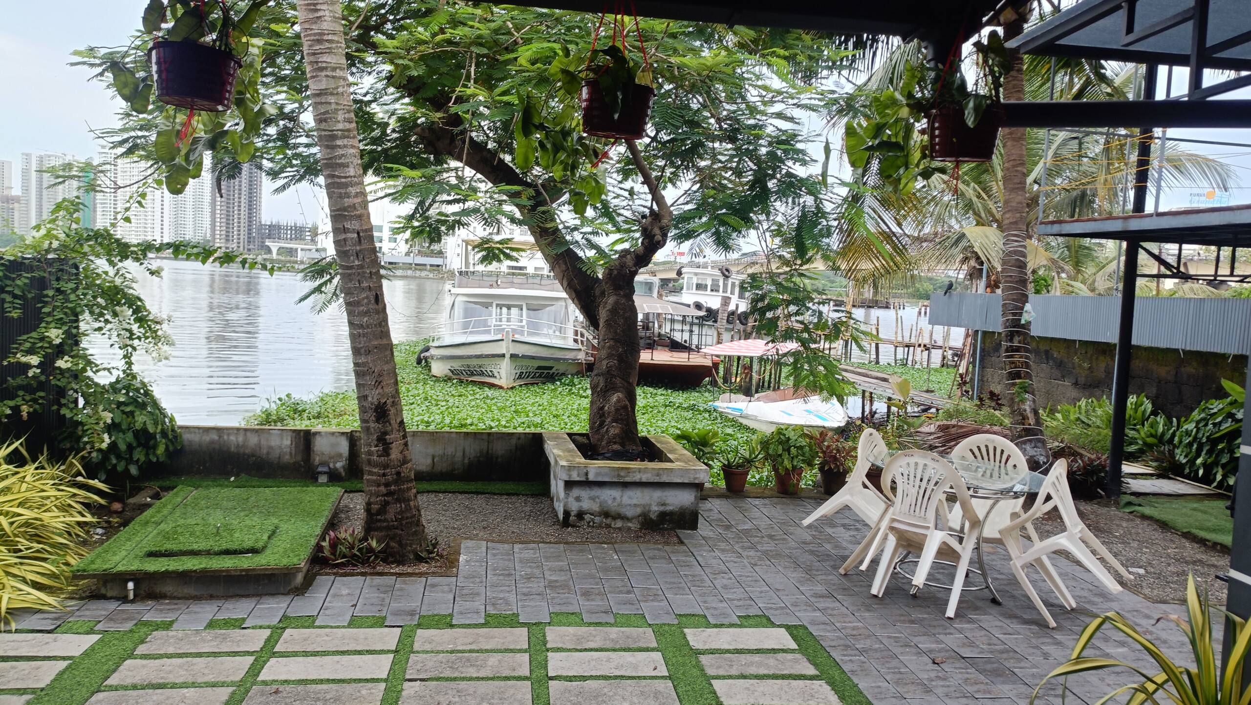 Marina Lounge Waterfront Villa in Kochi 34