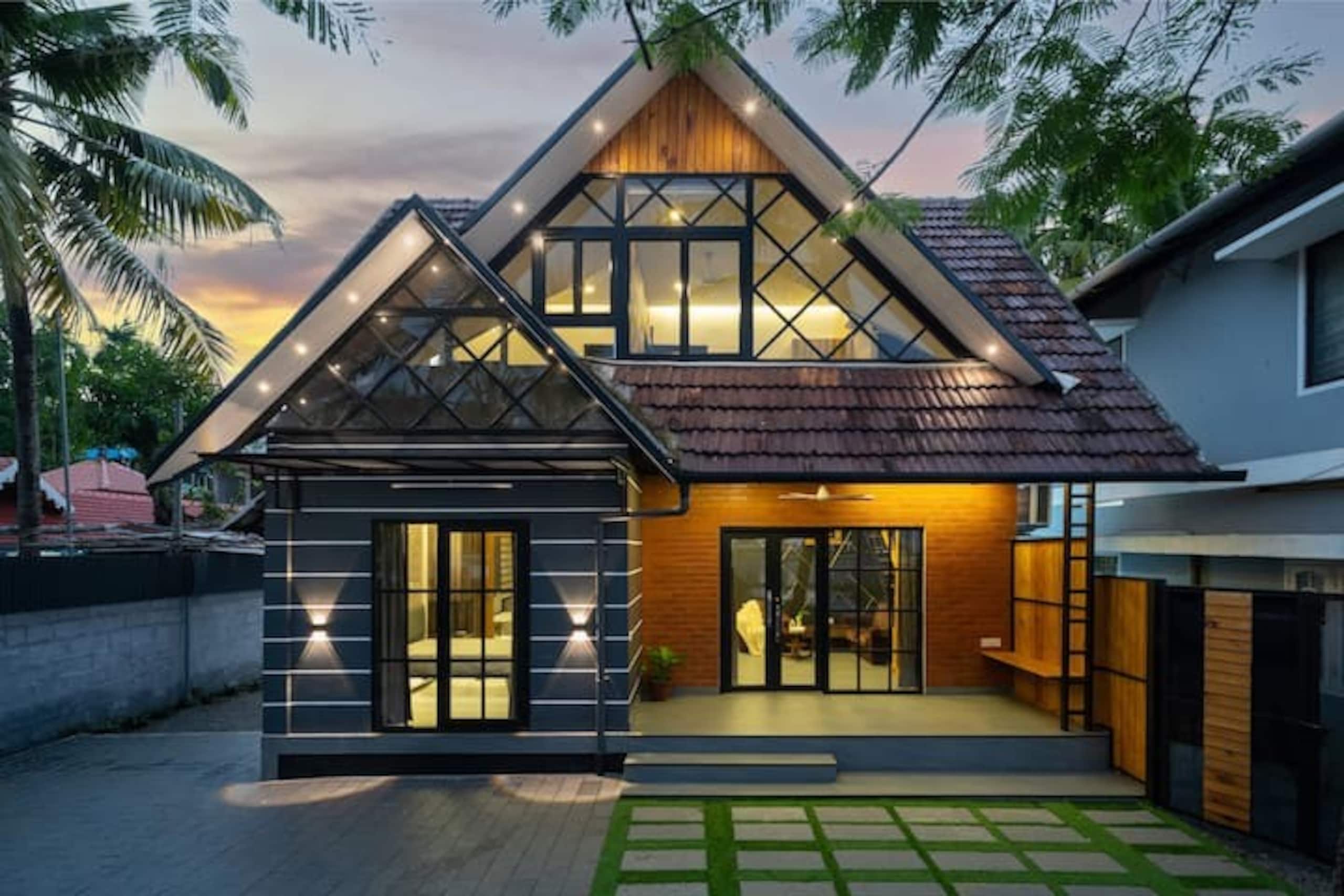 Marina Lounge Waterfront Villa in Kochi 2