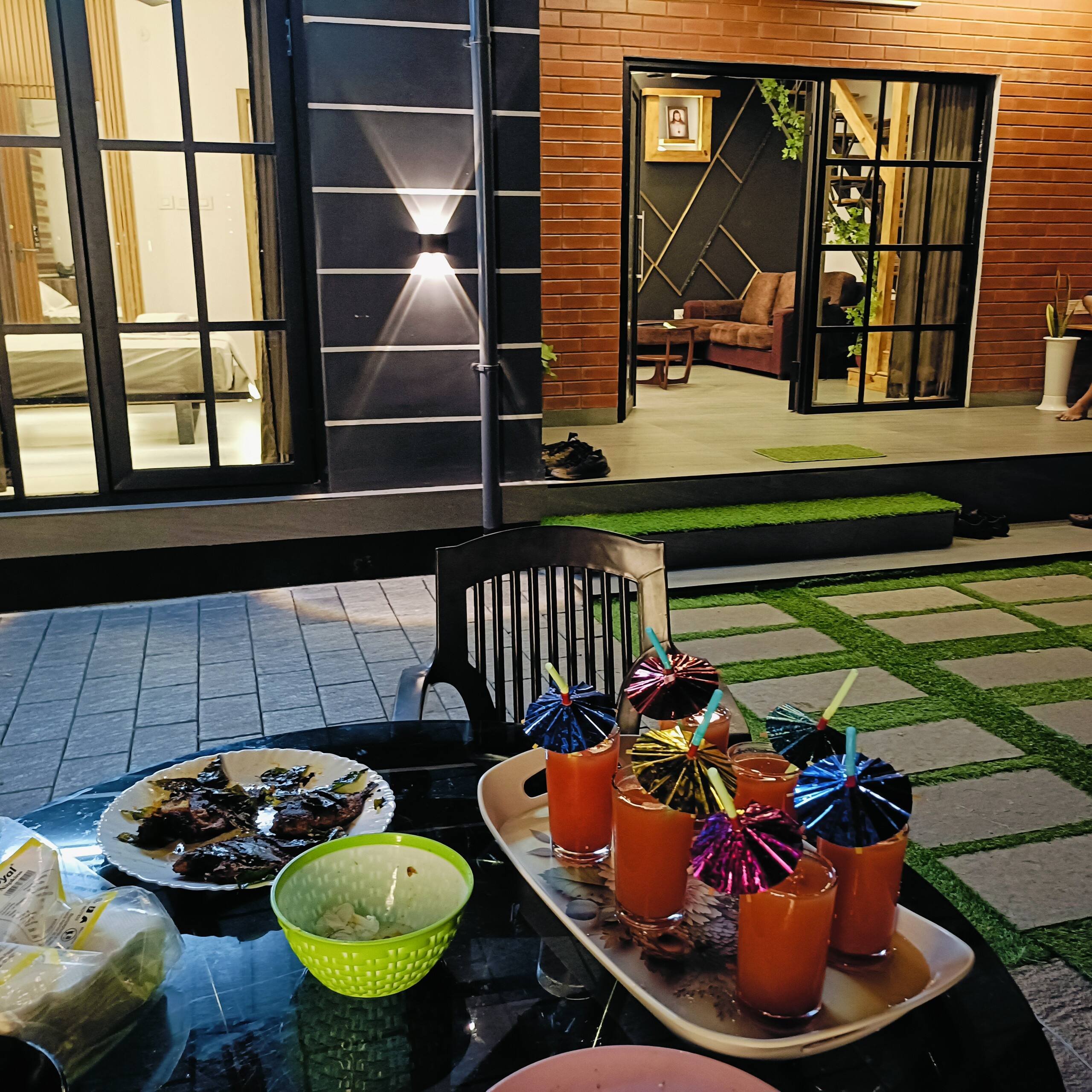 Marina Lounge Waterfront Villa in Kochi 3