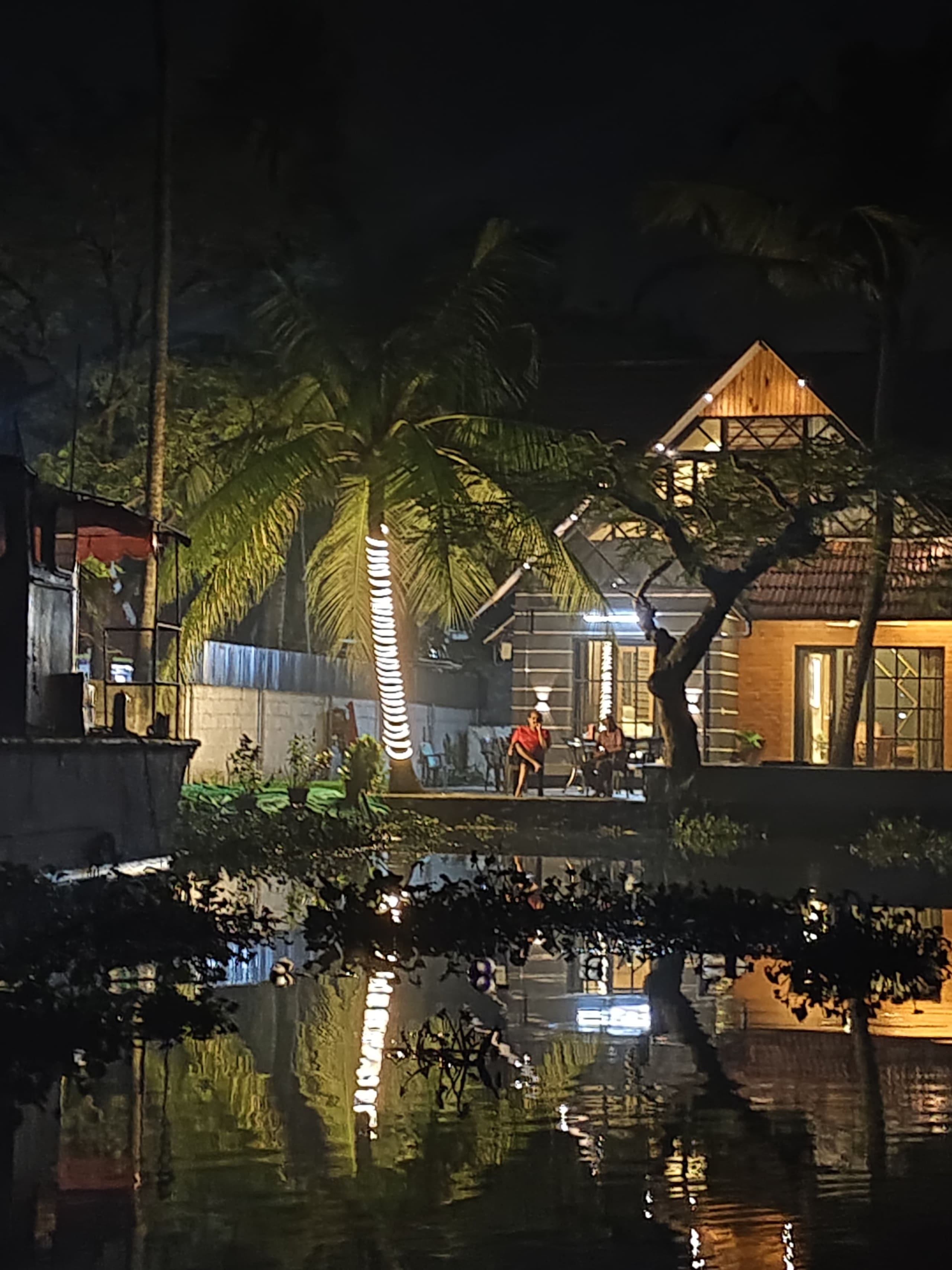 Marina Lounge Waterfront Villa in Kochi 35