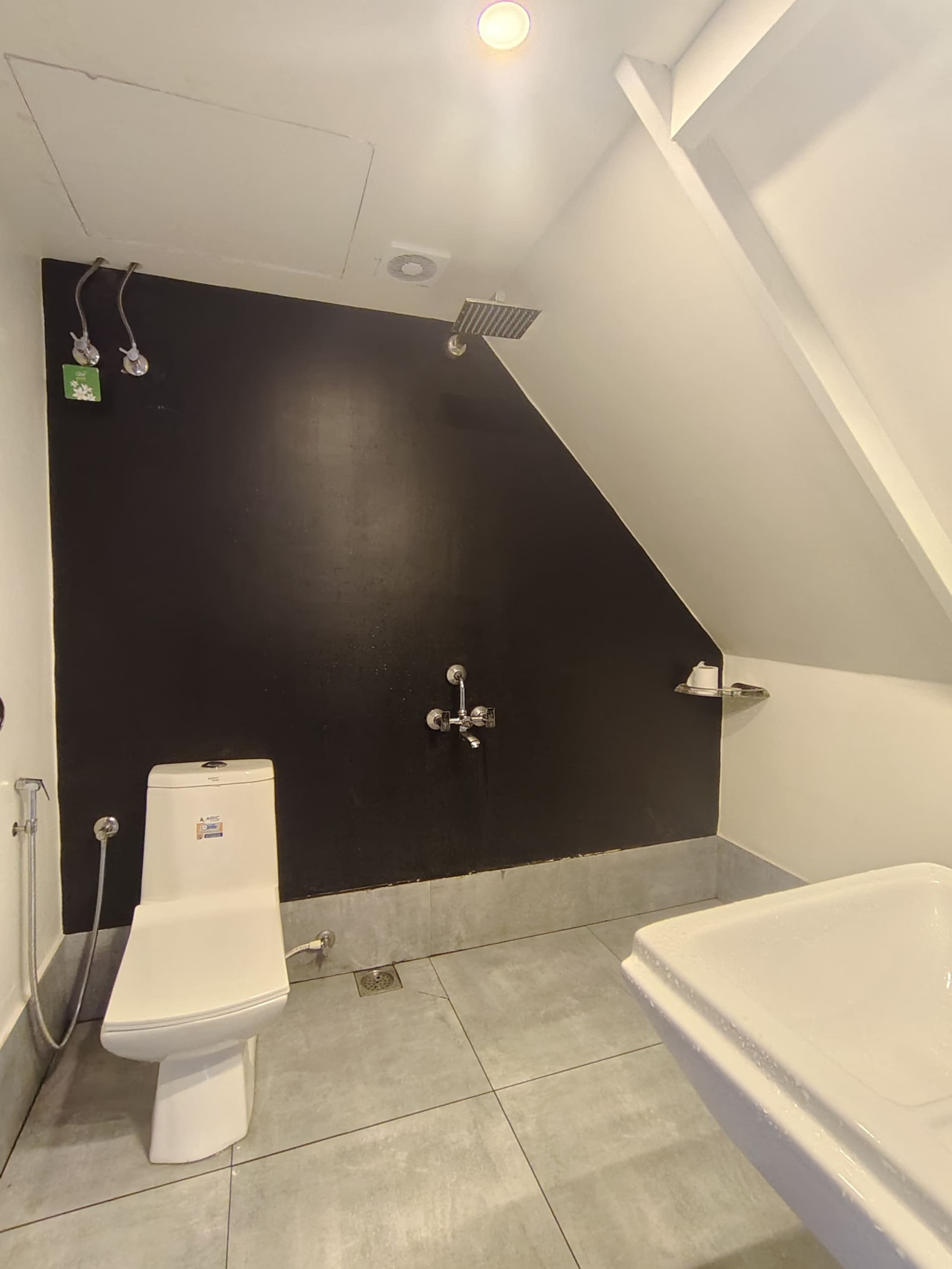 Marina Lounge Waterfront Villa in Kochi 20