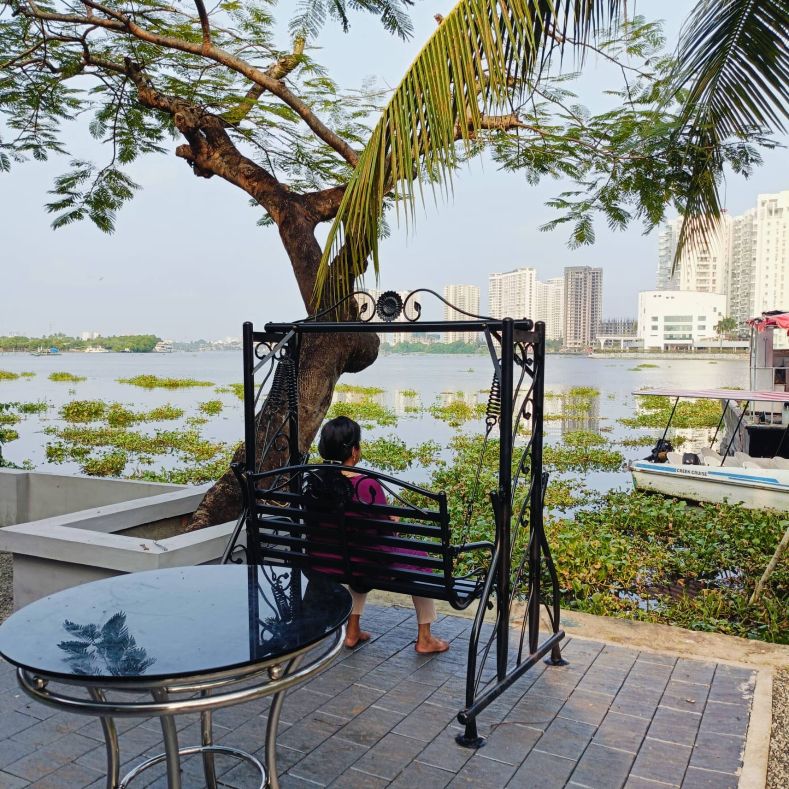 Marina Lounge Waterfront Villa in Kochi 26