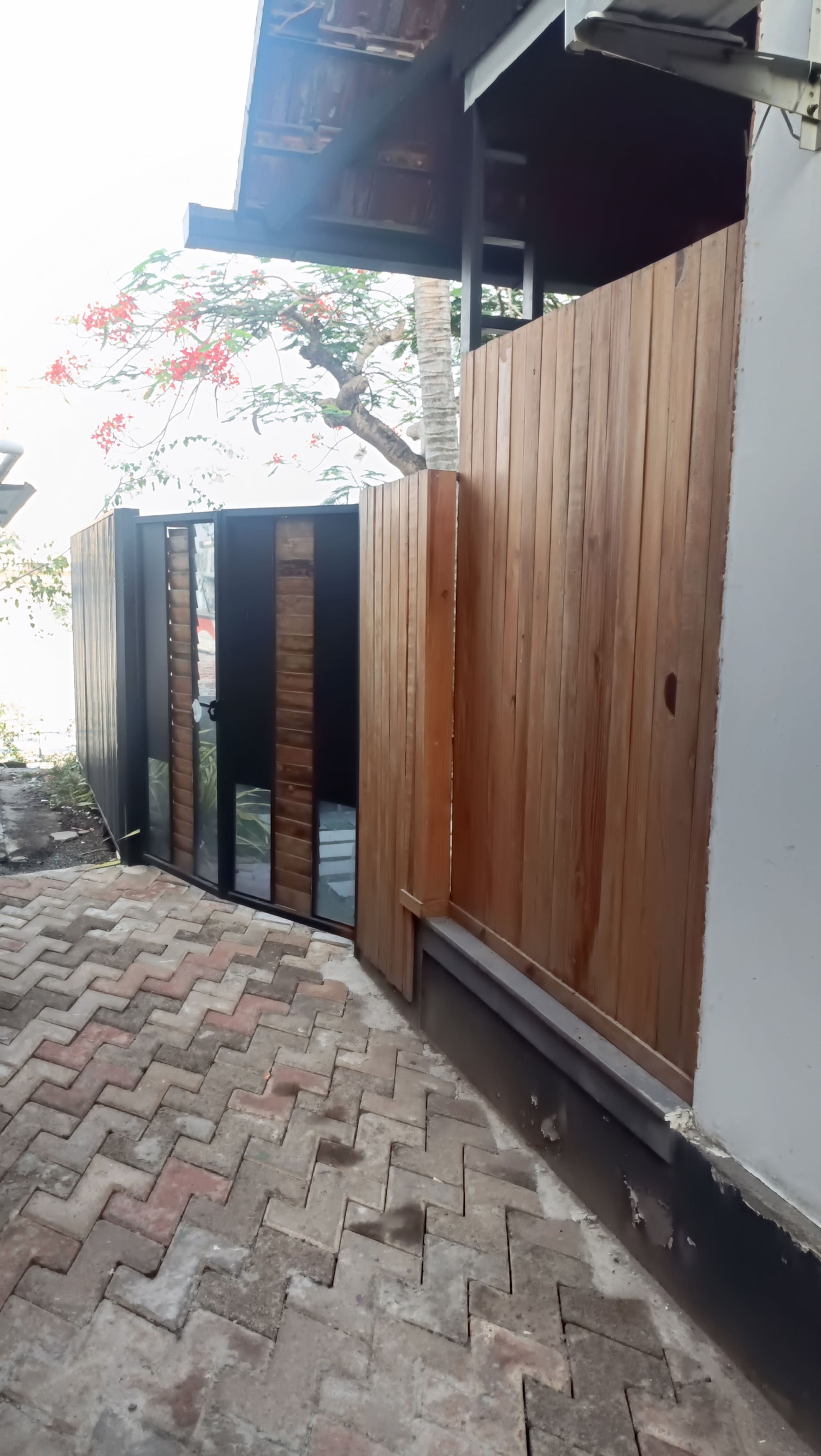 Marina Lounge Waterfront Villa in Kochi 37