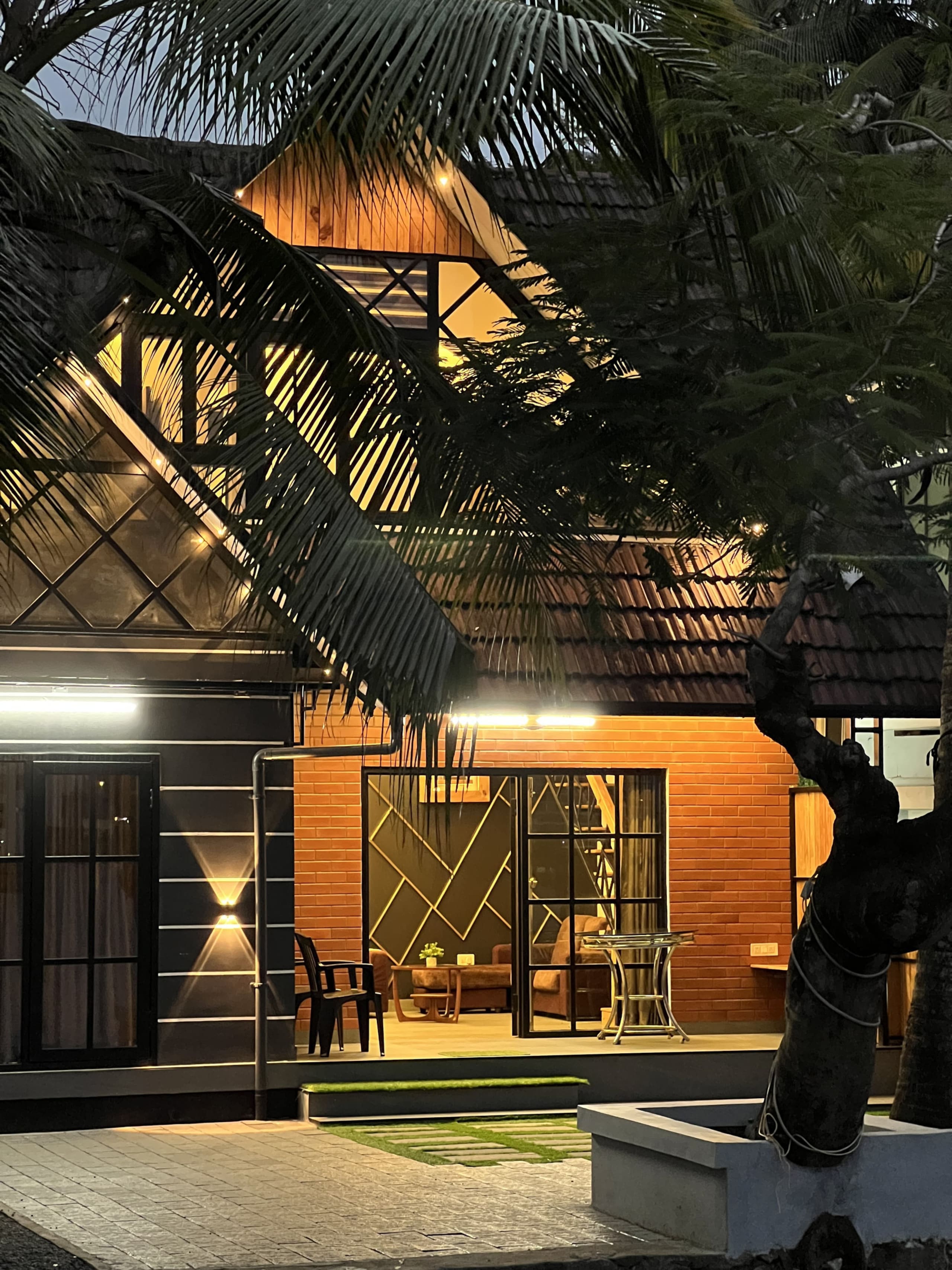 Marina Lounge Waterfront Villa in Kochi 1