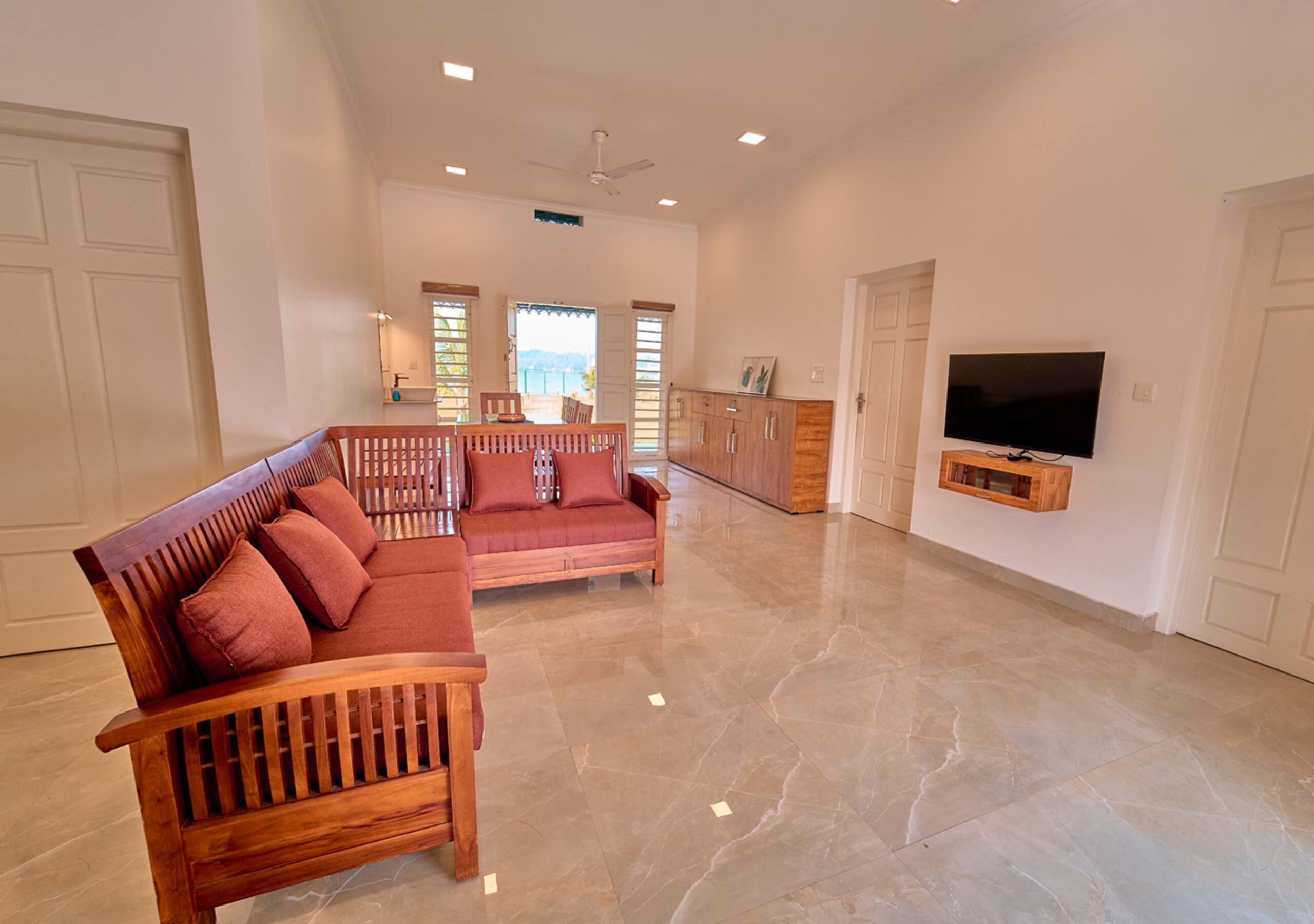 Pet Friendly Lake Villa in Ashtamudi, Kollam — photo 4