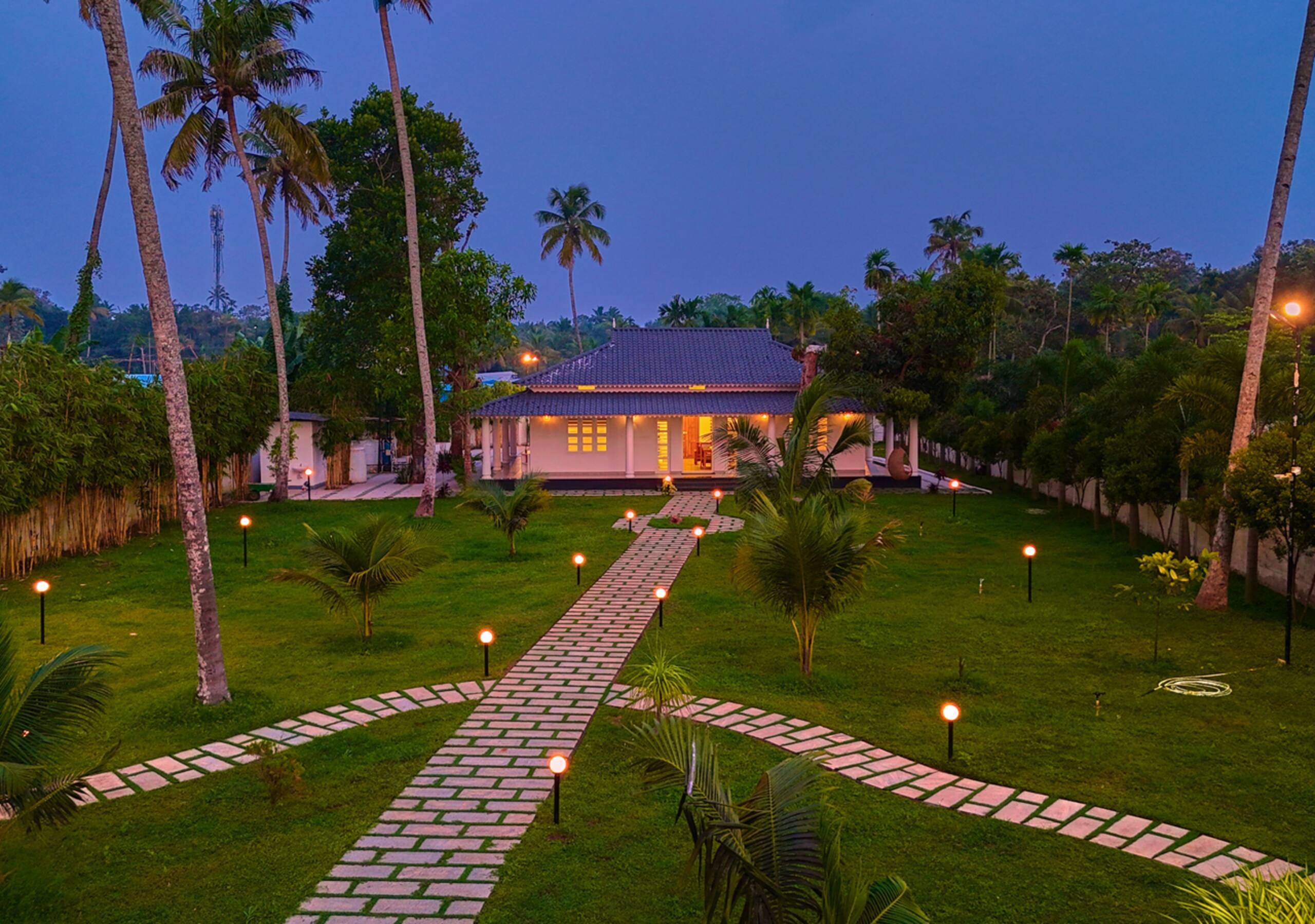 Pet Friendly Lake Villa in Ashtamudi, Kollam 18