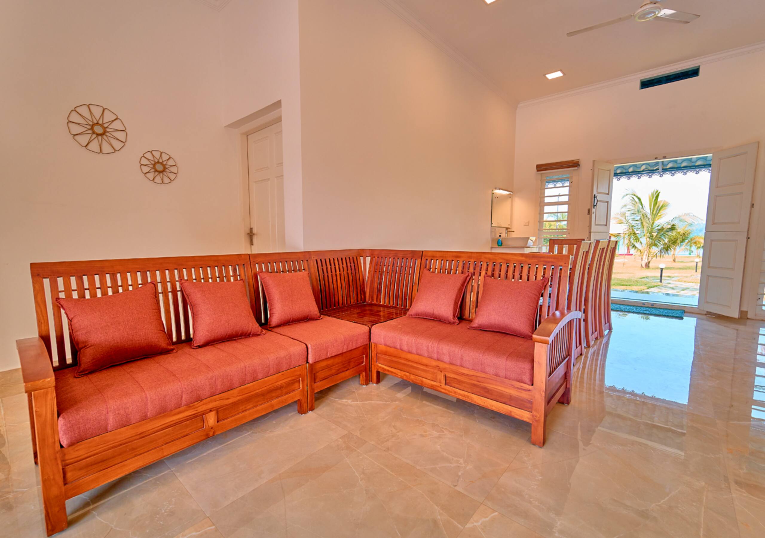 Pet Friendly Lake Villa in Ashtamudi, Kollam 9