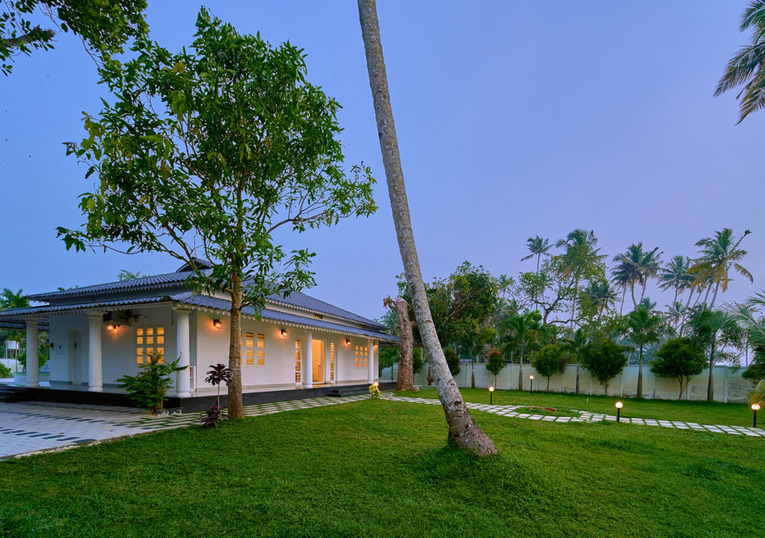 Pet Friendly Lake Villa in Ashtamudi, Kollam 20