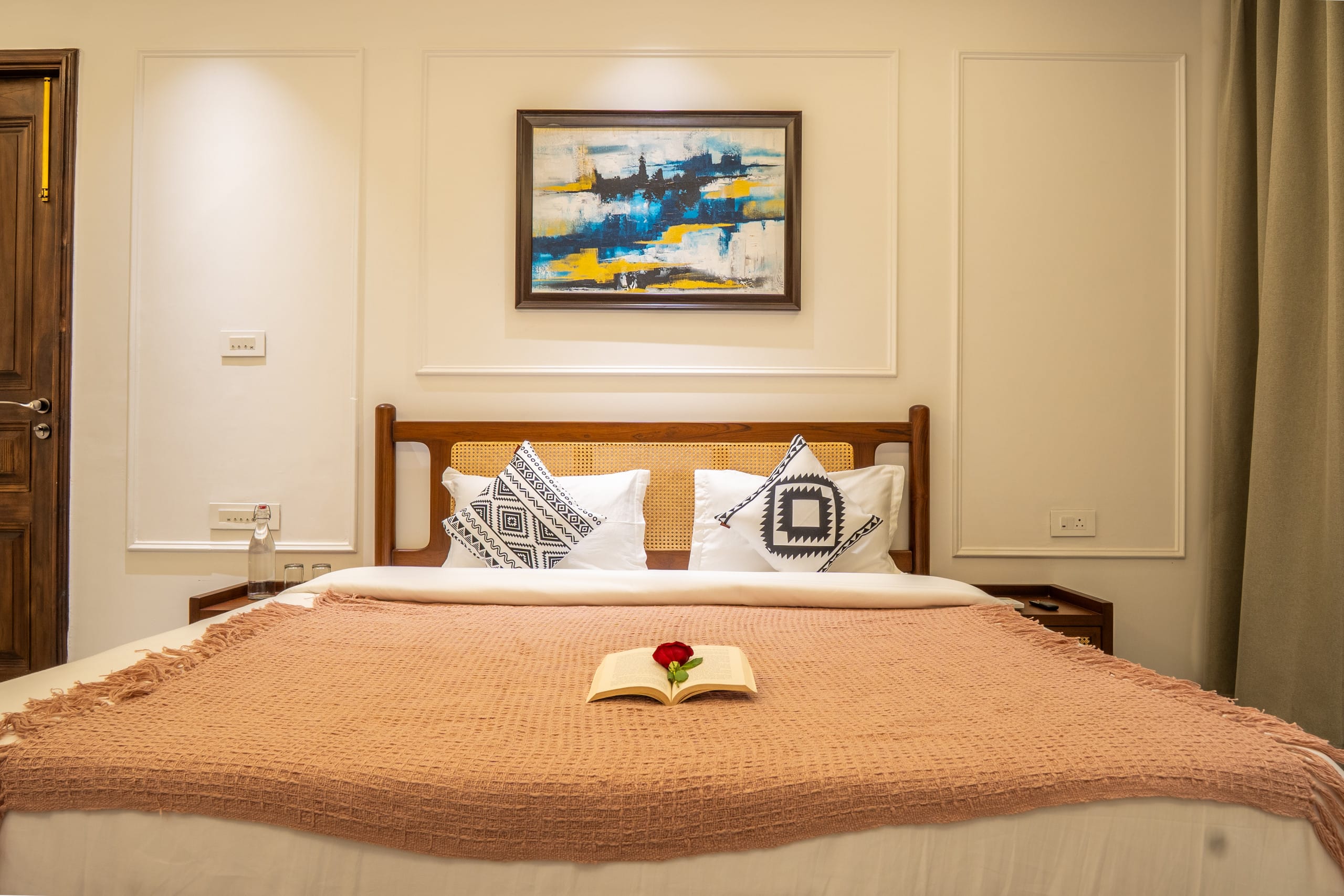 Posh 4BHK New Villa with Private Pool in Candolim 32