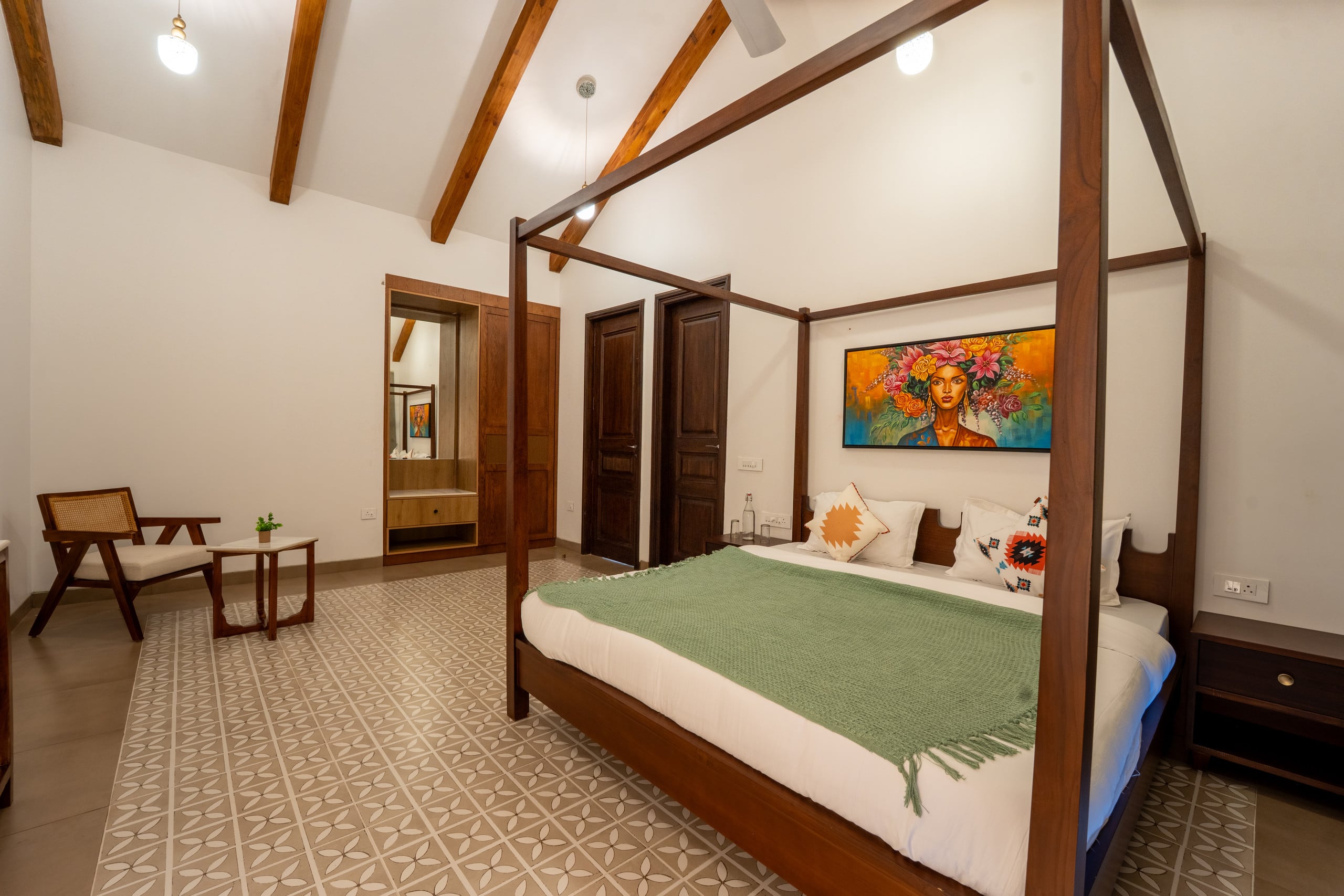 Posh 4BHK New Villa with Private Pool in Candolim 35