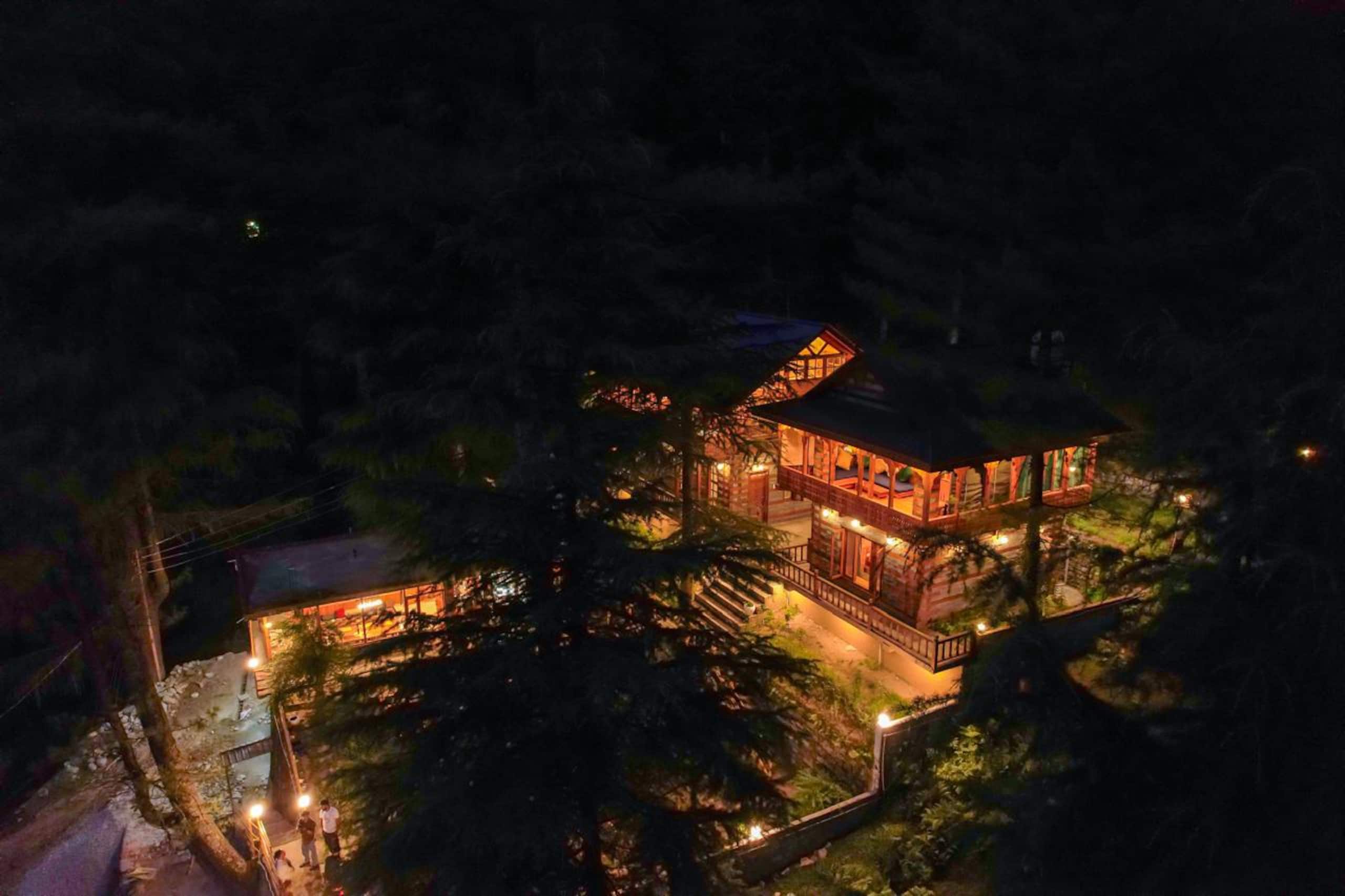 Kath Kuni Duplex Stay @ Jana Trails Chalet, Manali 24