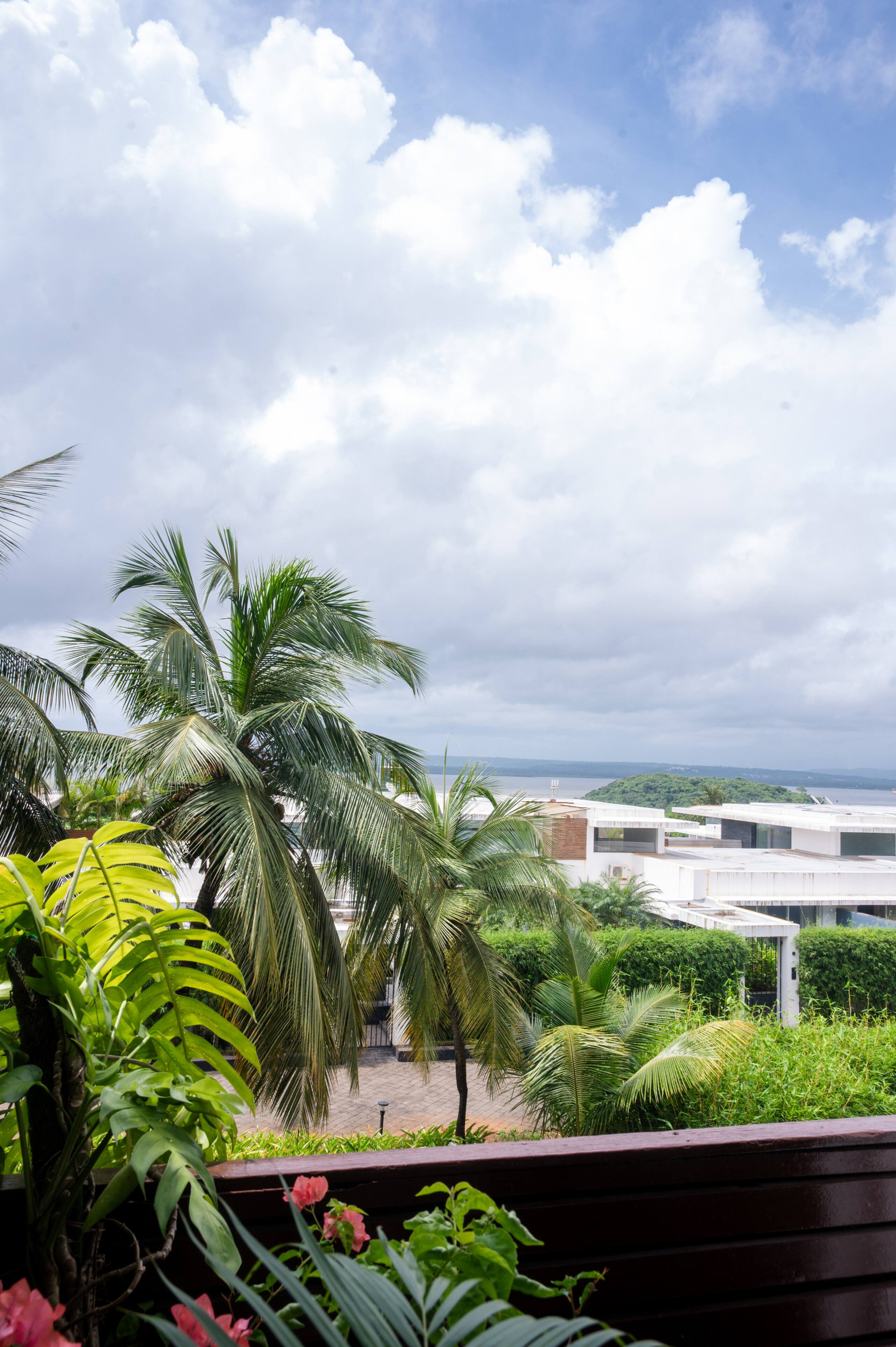 Villa Bella Vista byStayJade|3 BHK|Pool|Nr Airport 40