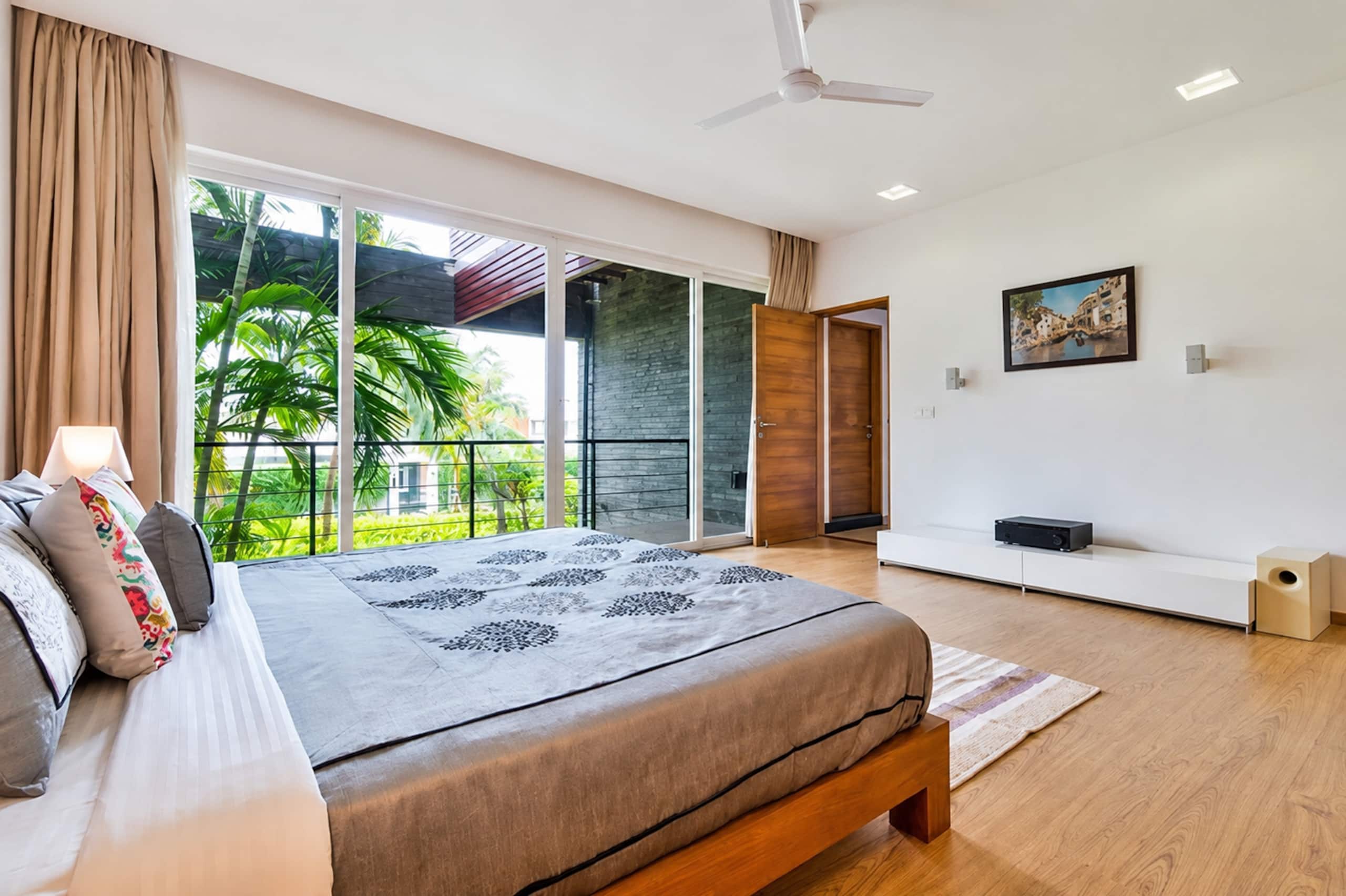 Villa Bella Vista byStayJade|3 BHK|Pool|Nr Airport 14