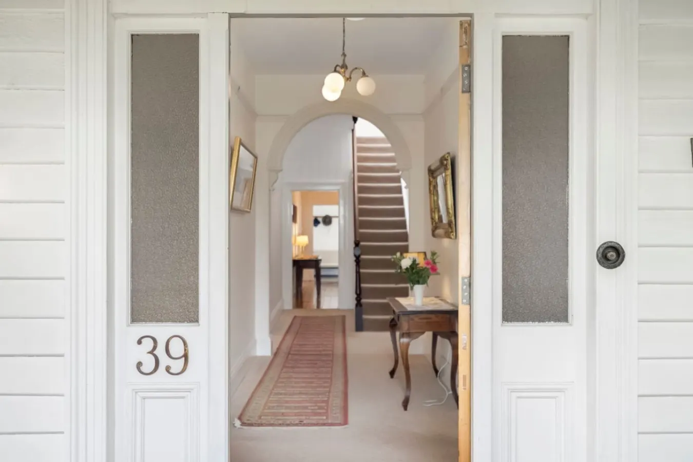 "Landport" Charming Historic Home, Modern Comforts 18