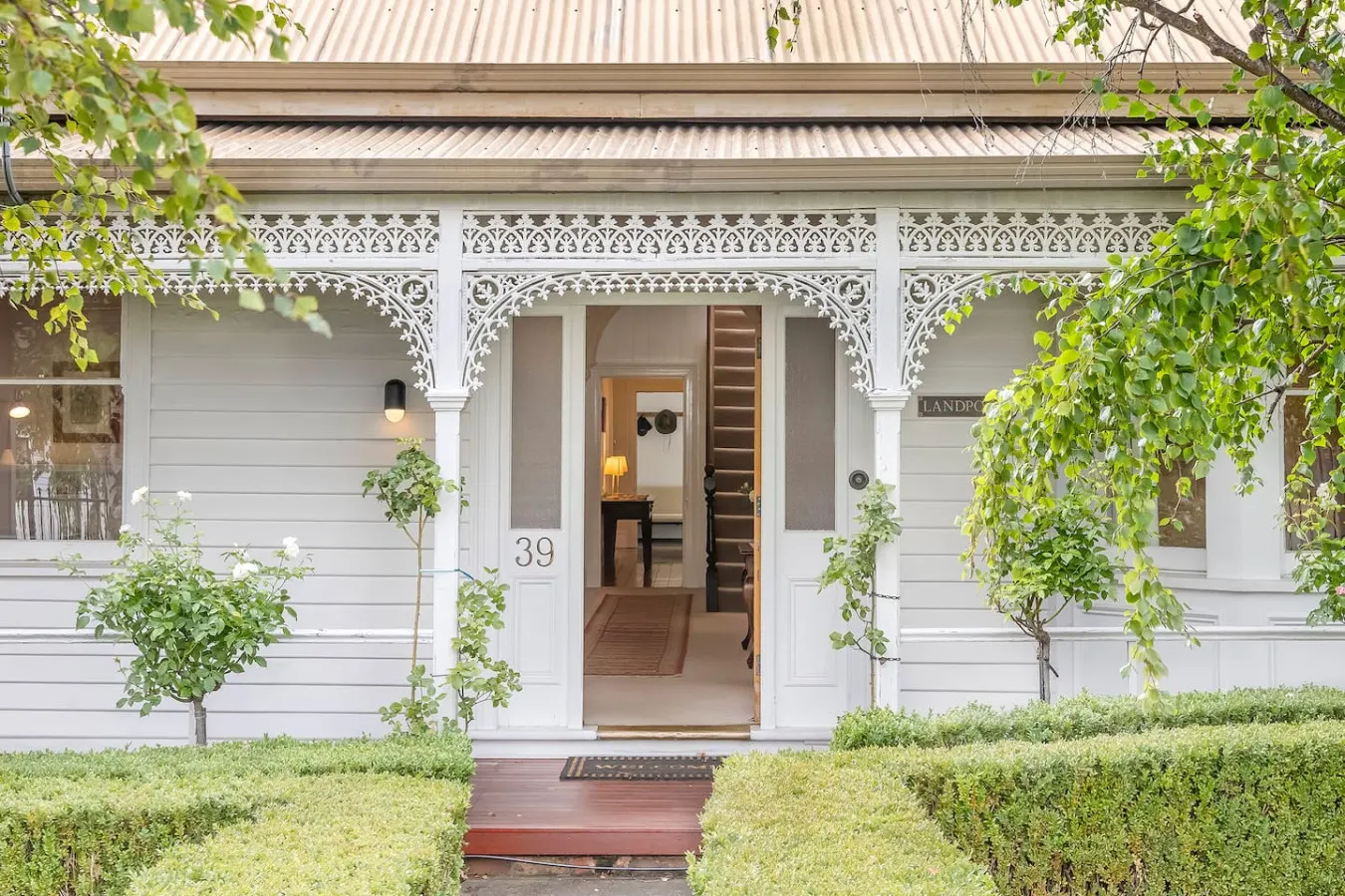 "Landport" Charming Historic Home, Modern Comforts 20