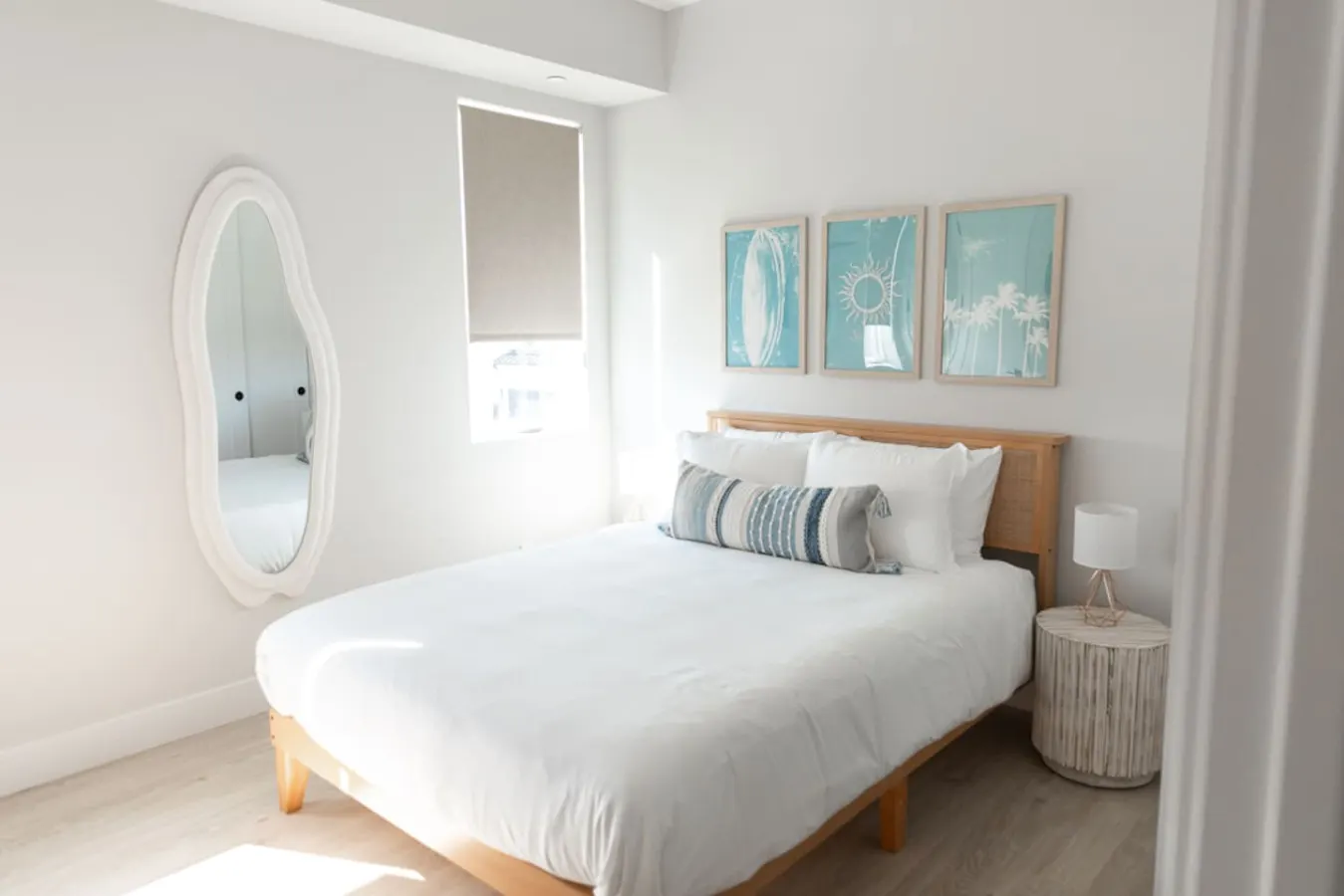 Beachfront Bliss in Huntington Beach: Luxury Ocean View Rental! 17