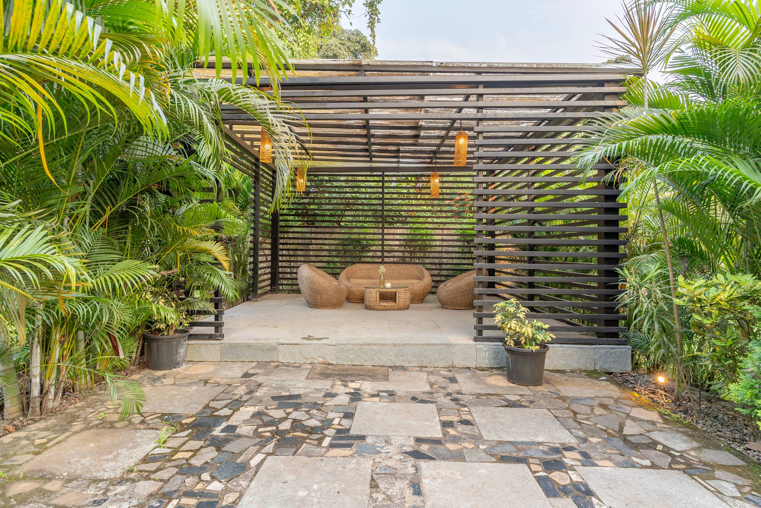VillaRouz-Luxury Pool| Vagator|Jacuzzi|Chef|lawn 8