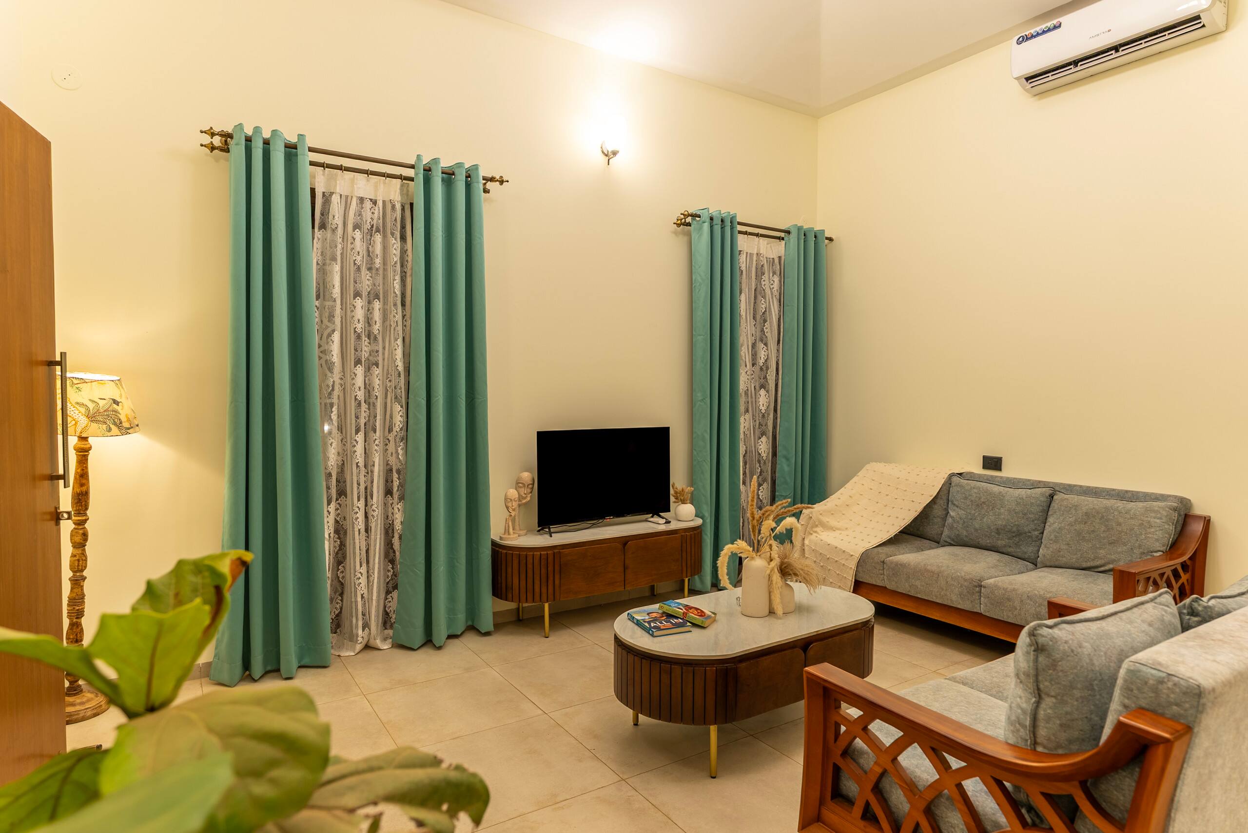 VillaRouz-Luxury Pool| Vagator|Jacuzzi|Chef|lawn 22