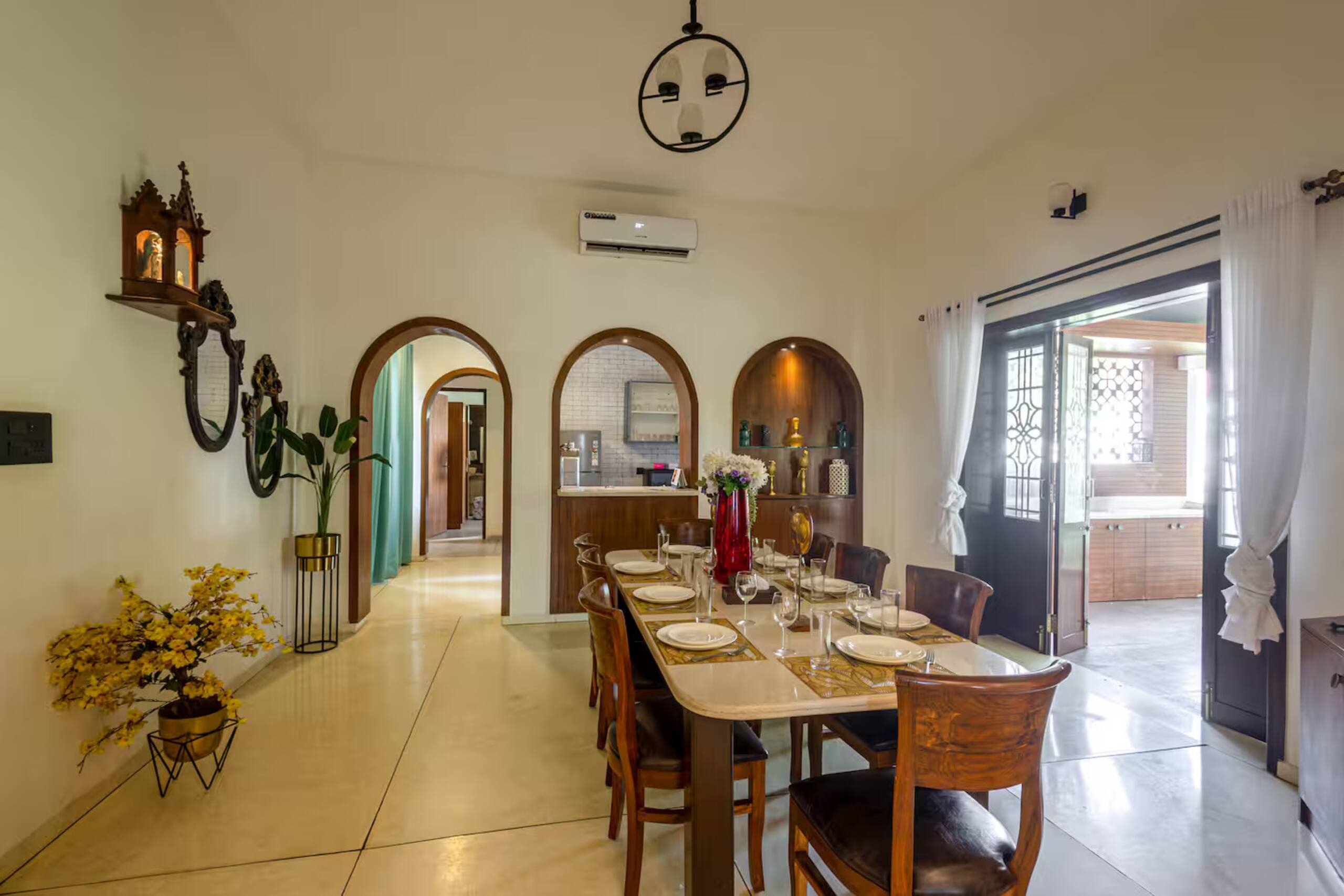 VillaRouz-Luxury Pool| Vagator|Jacuzzi|Chef|lawn 17