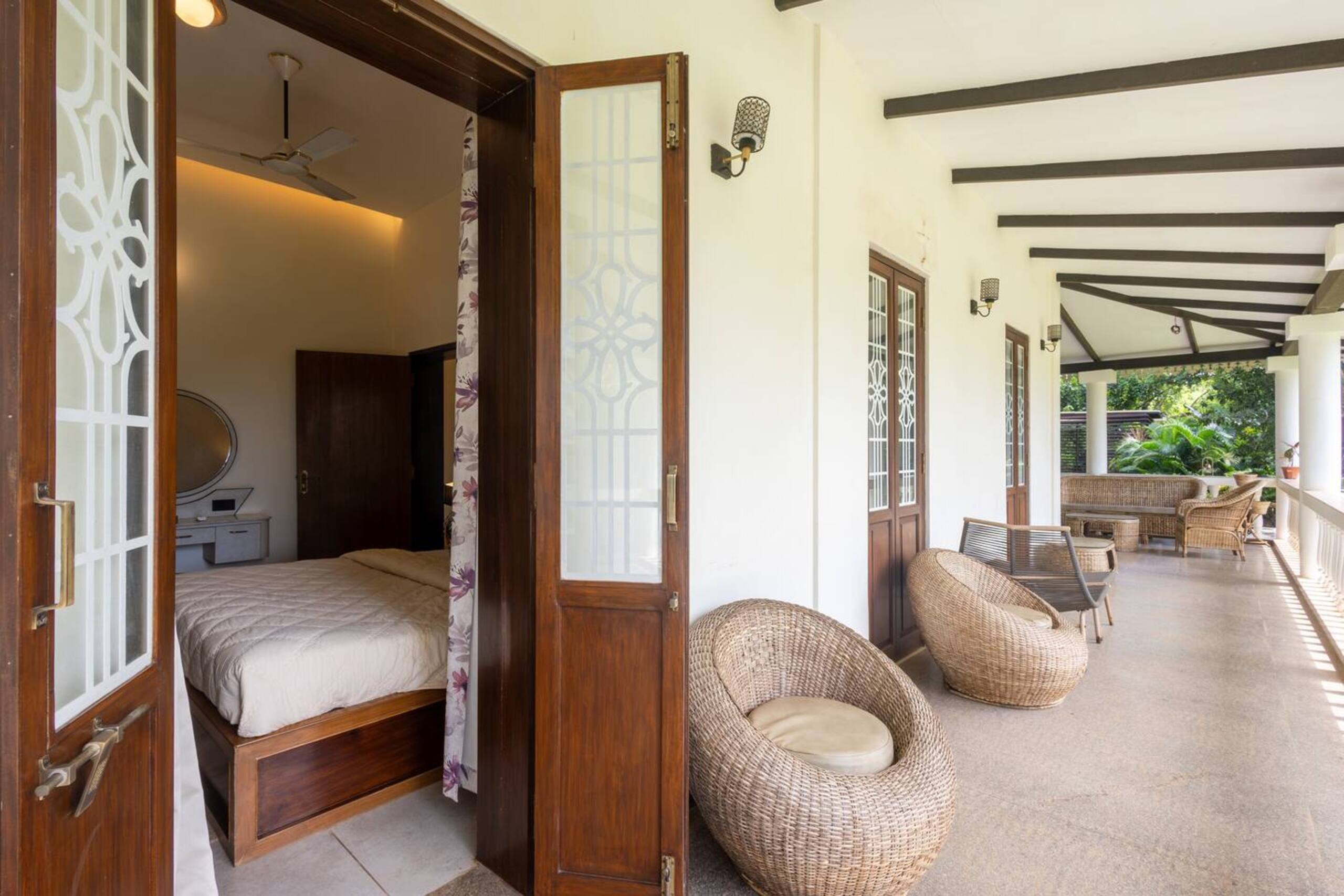 VillaRouz-Luxury Pool| Vagator|Jacuzzi|Chef|lawn 31