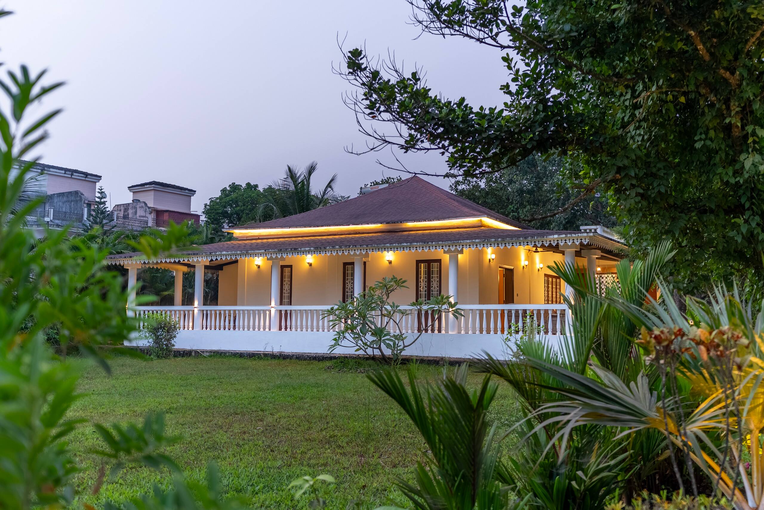 VillaRouz-Luxury Pool| Vagator|Jacuzzi|Chef|lawn 10