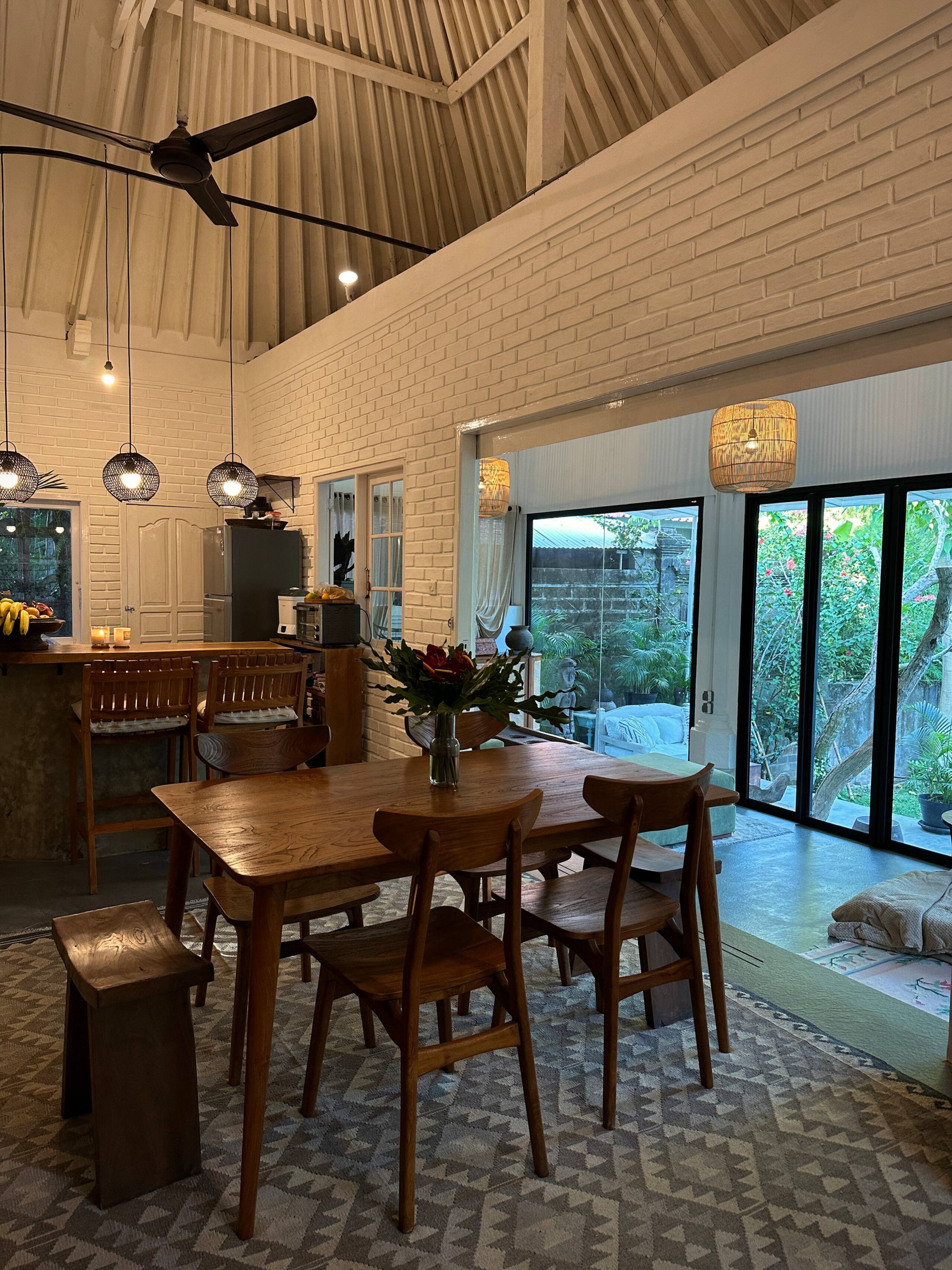Central & spacious 2BR Family home w big terrace 12