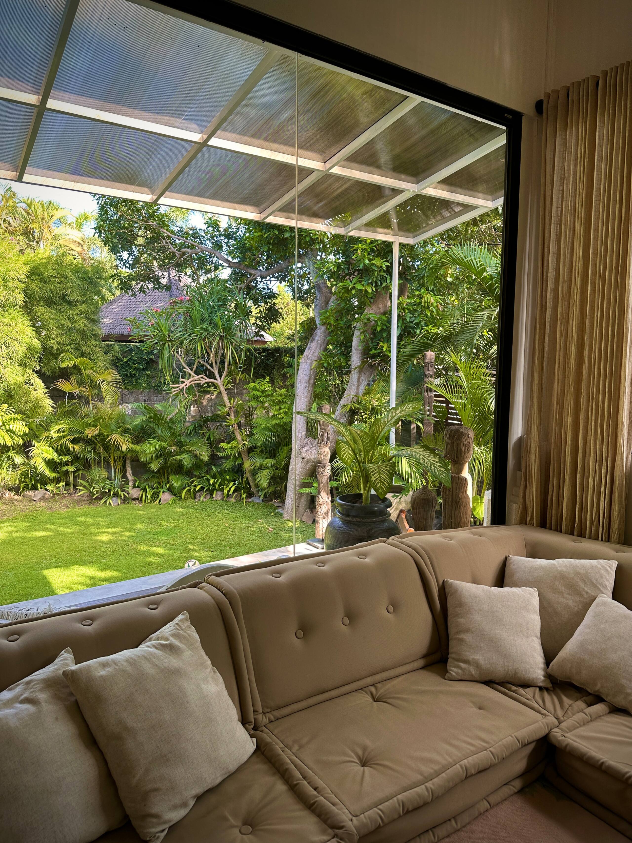 Central & spacious 2BR Family home w big terrace 8