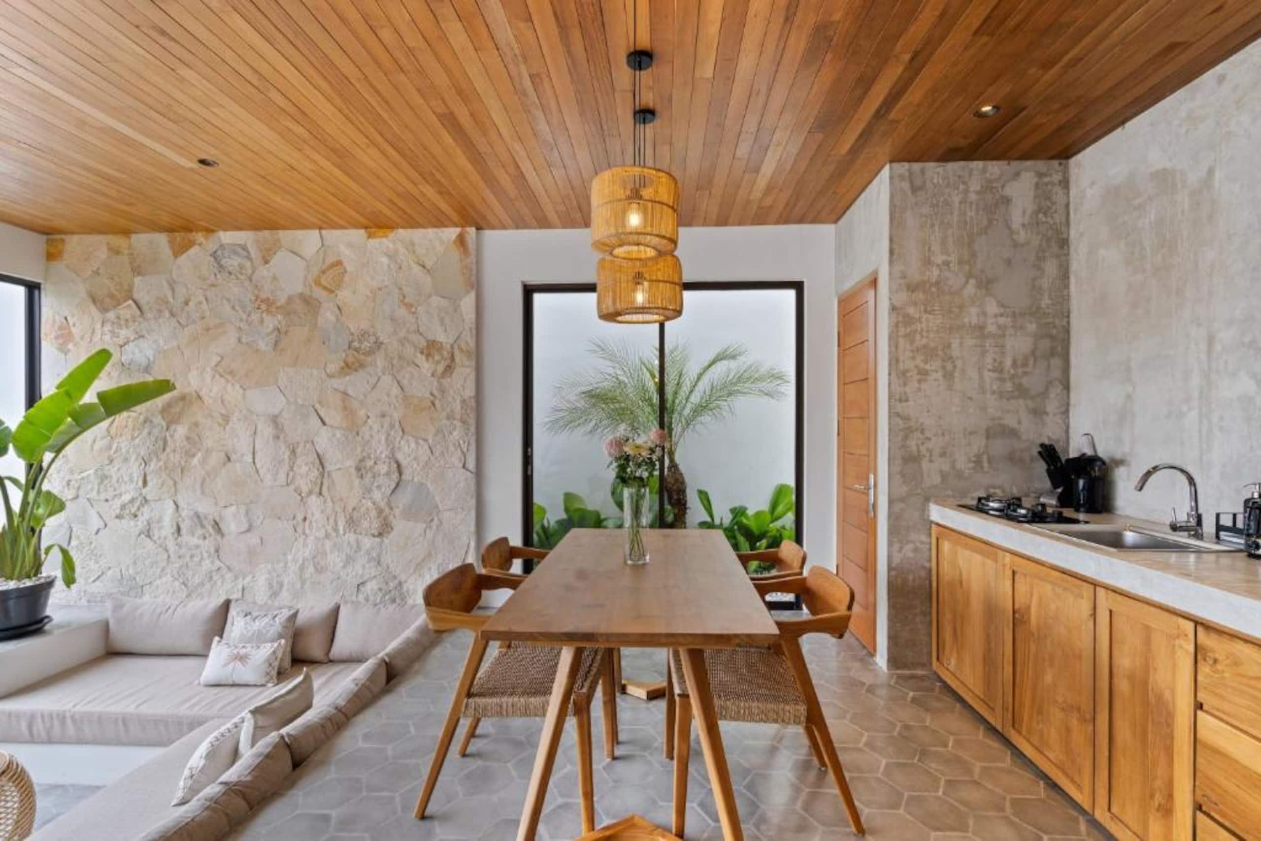 Chic Canggu Escape: Stylish 1BR Private Pool Villa 6