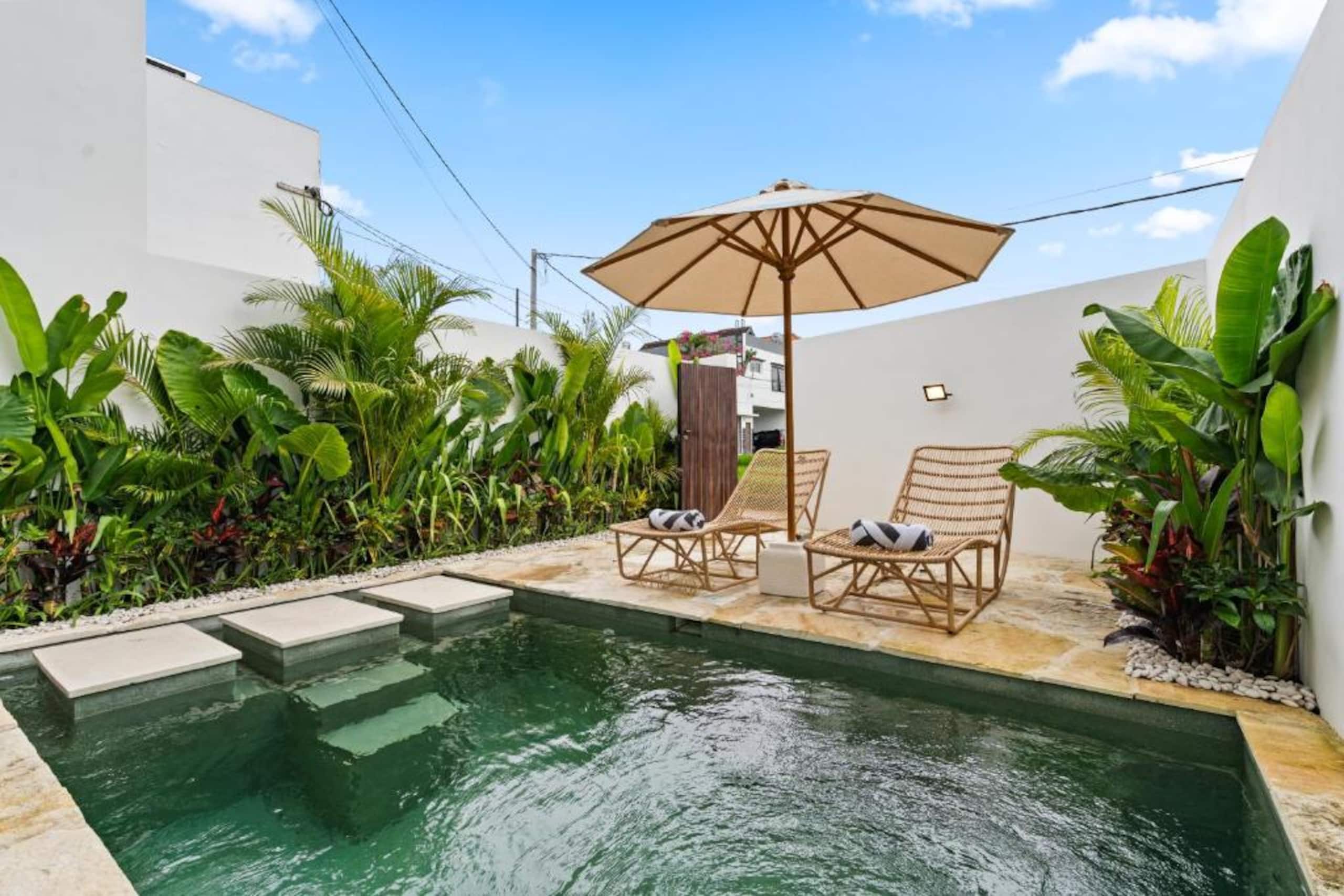 Chic Canggu Escape: Stylish 1BR Private Pool Villa 7