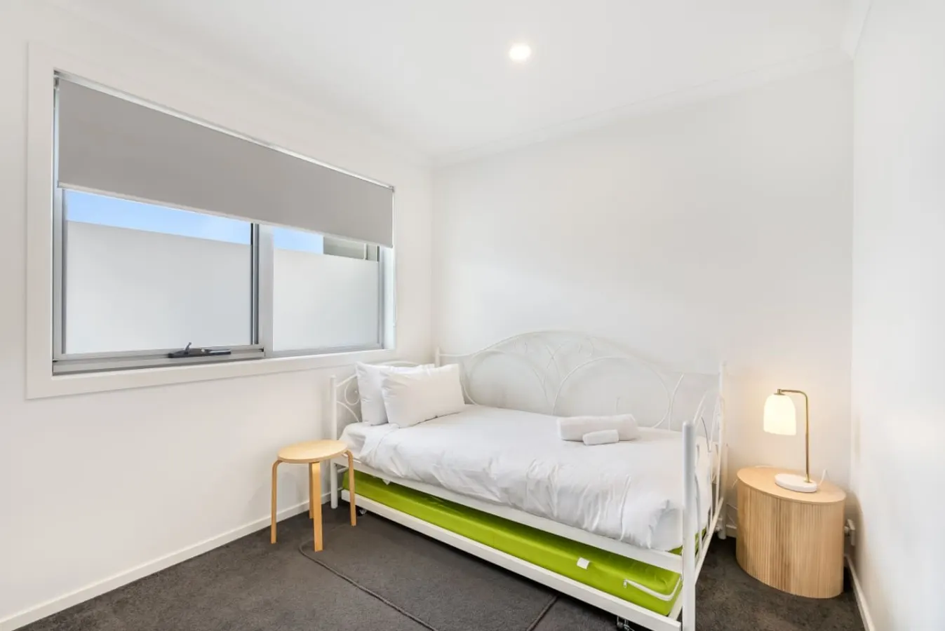 Sunny Home in Kingston Beach 15