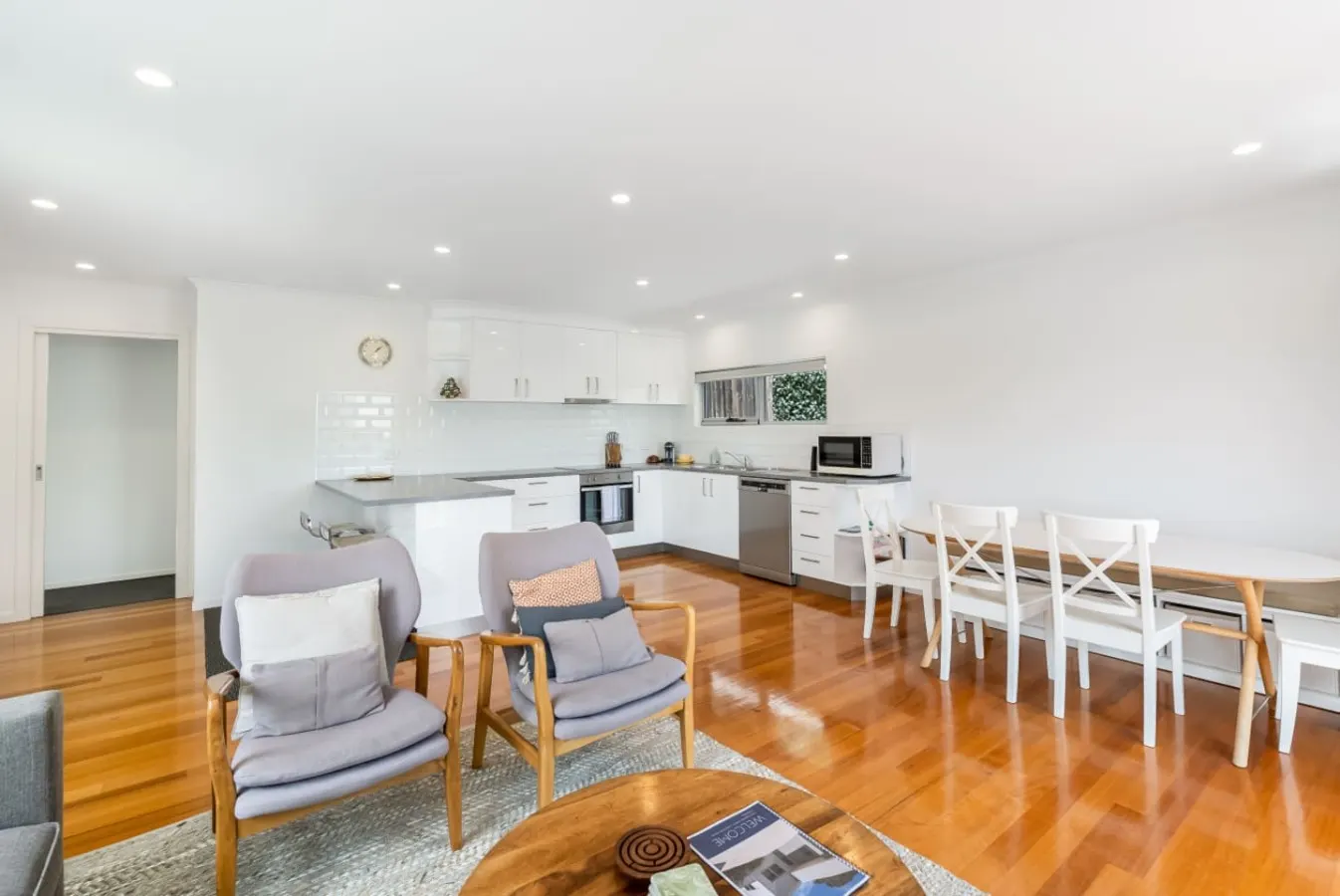 Sunny Home in Kingston Beach 7
