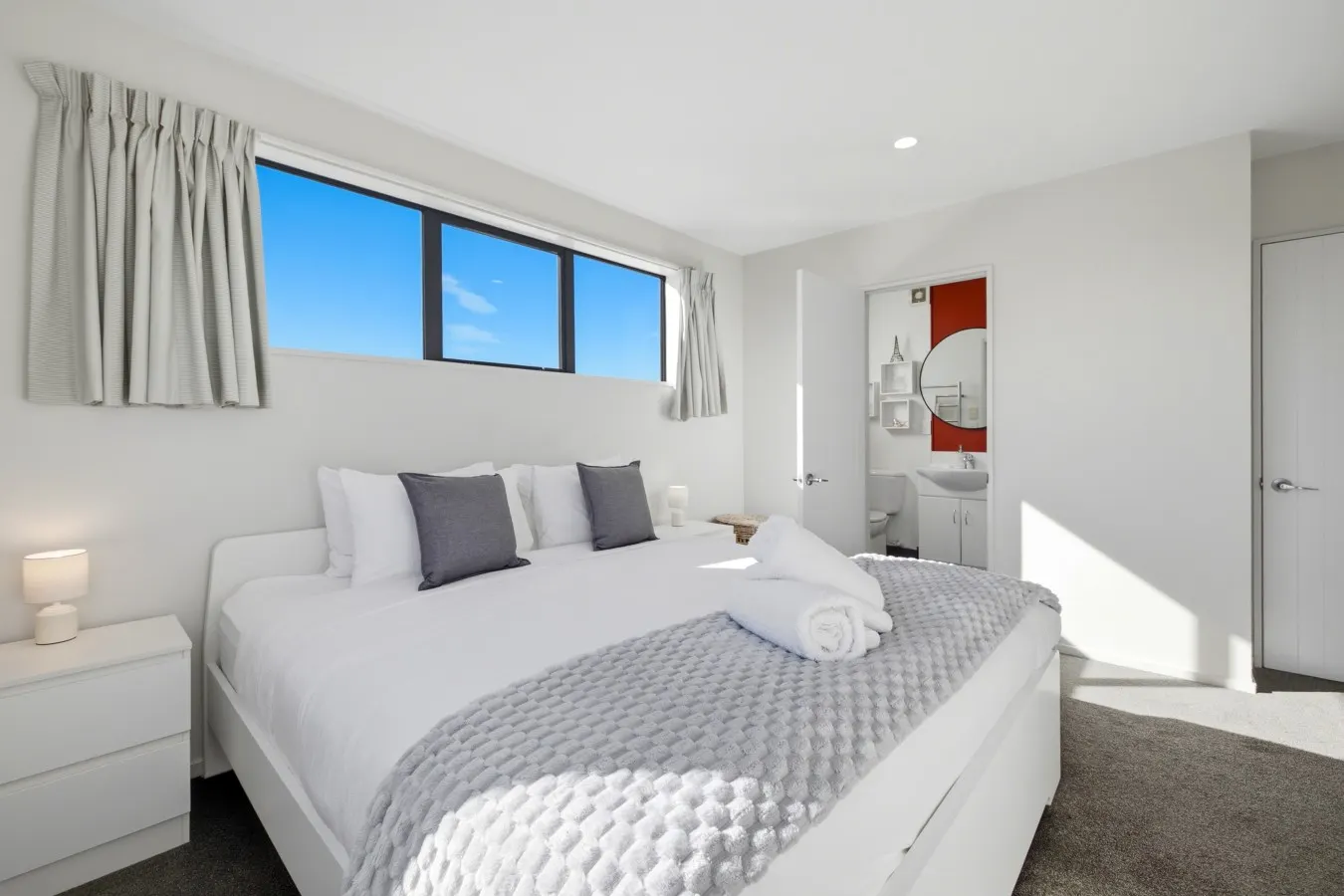 Spacious 3BR Family Home 5 Mins to CBD Free Parking 10