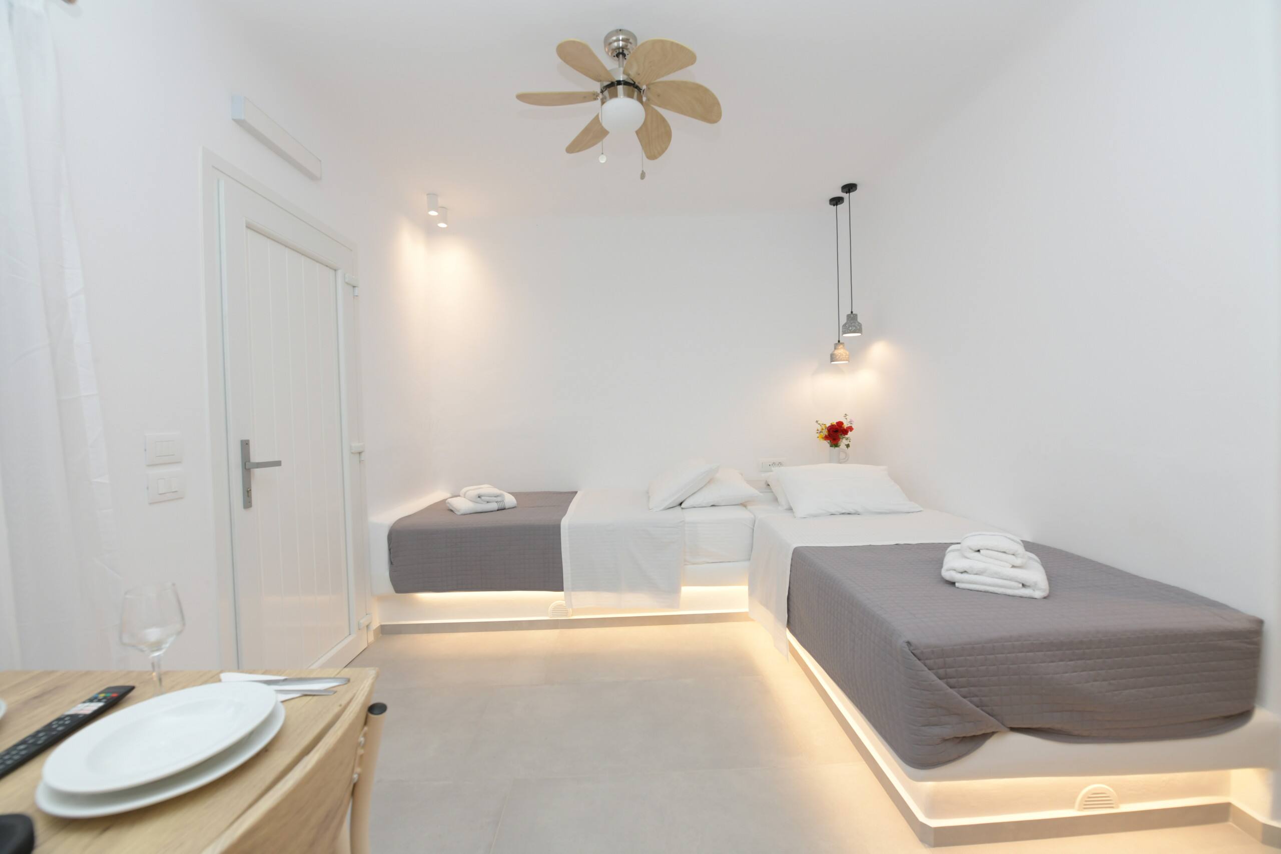 White Velvet Suite 1 7