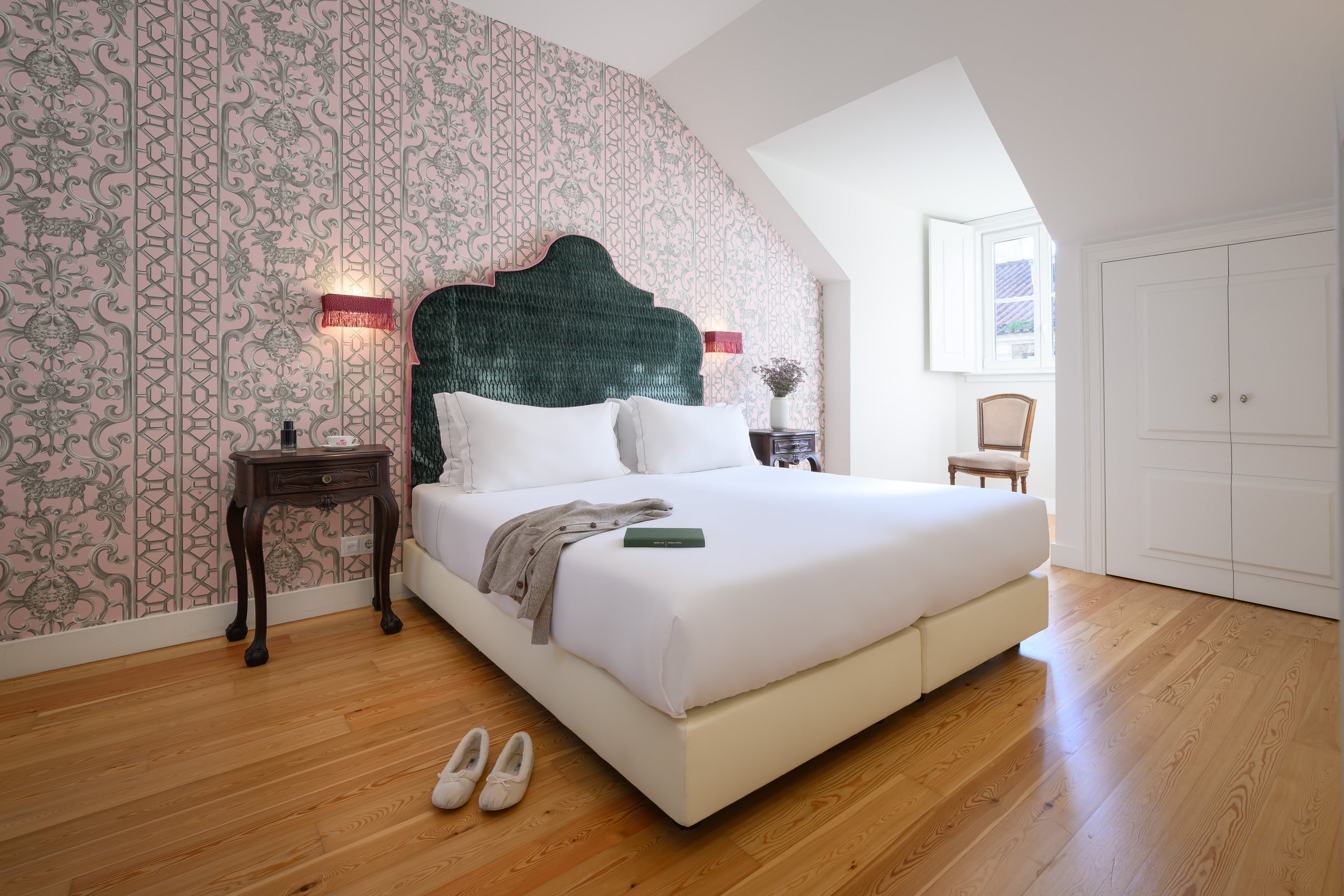 Rossio Two-Bedroom Apartment in Central Lisbon 7