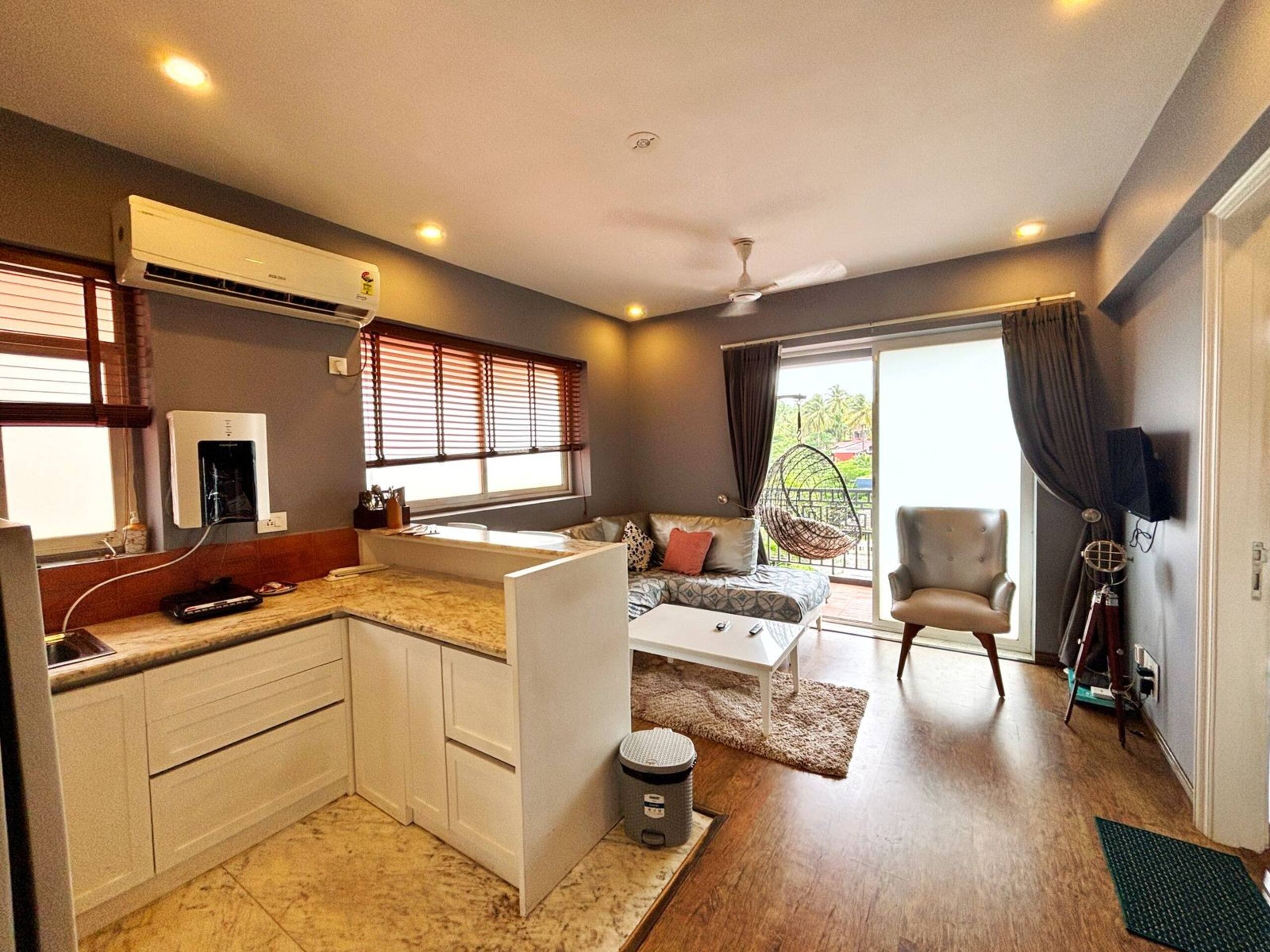 2021 - Charming 1BR condo with pool in North Goa 7