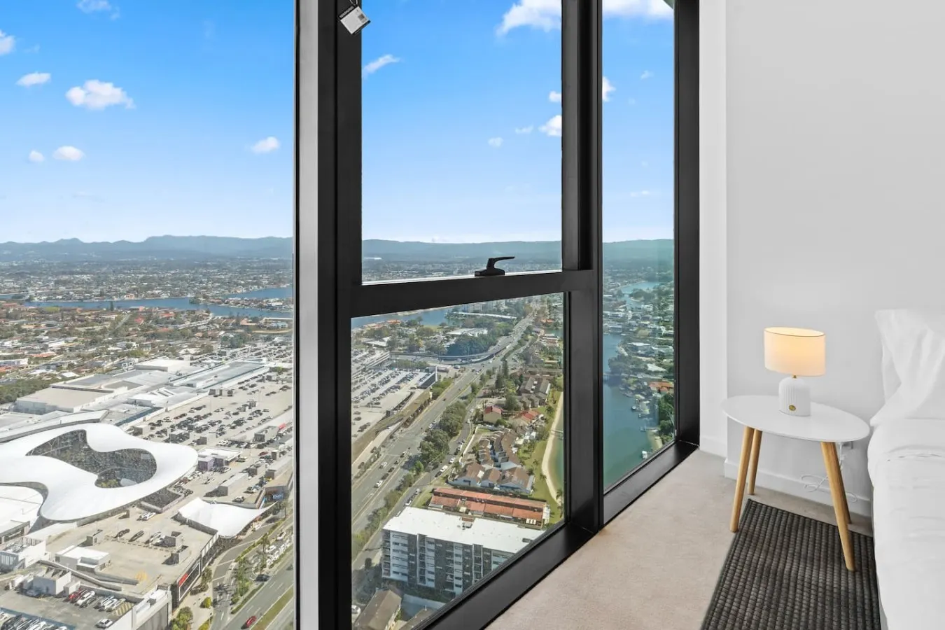 High-Floor 1BR with Views@ Broadbeach 20