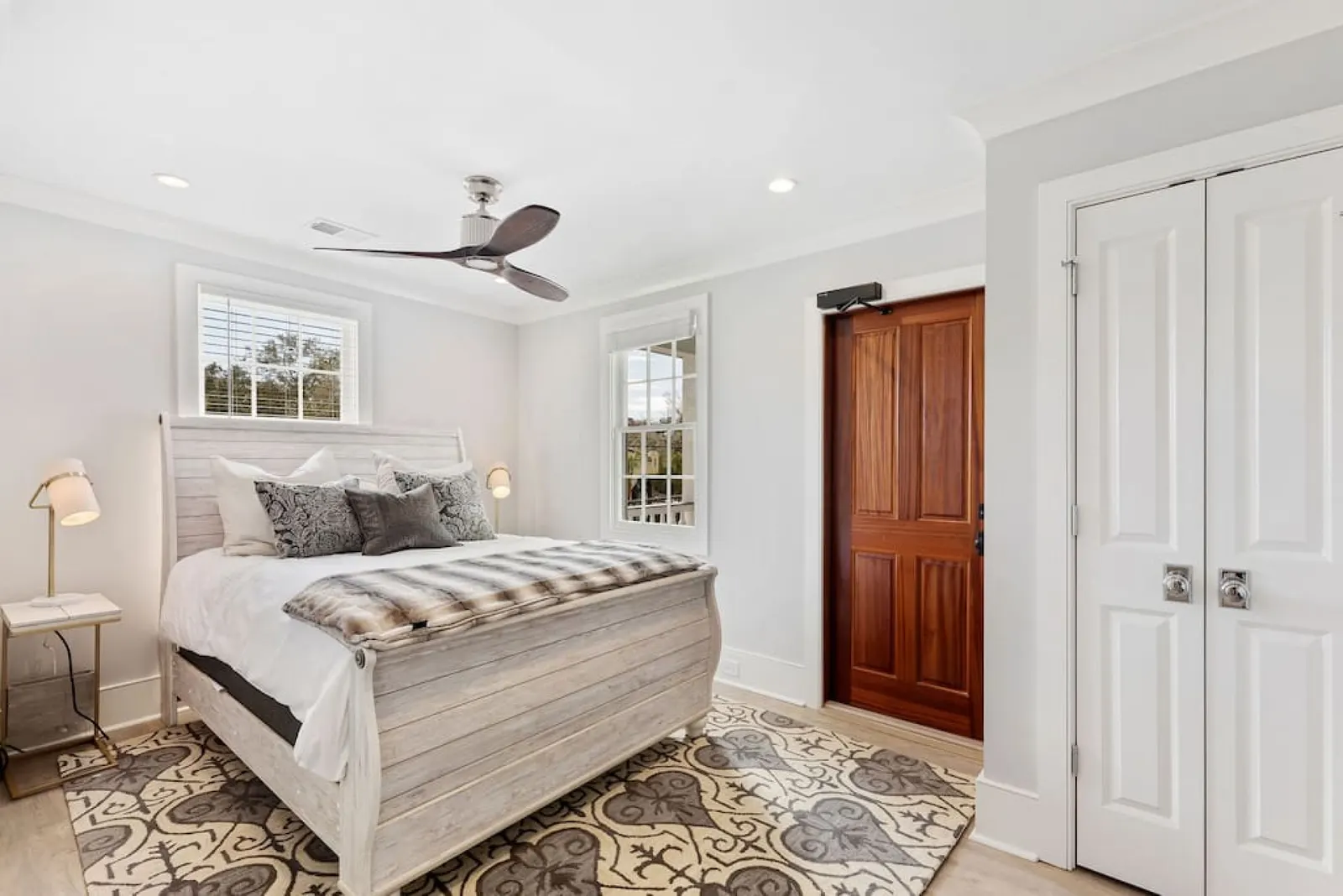 The Madison House- Historic Charleston Single House 17